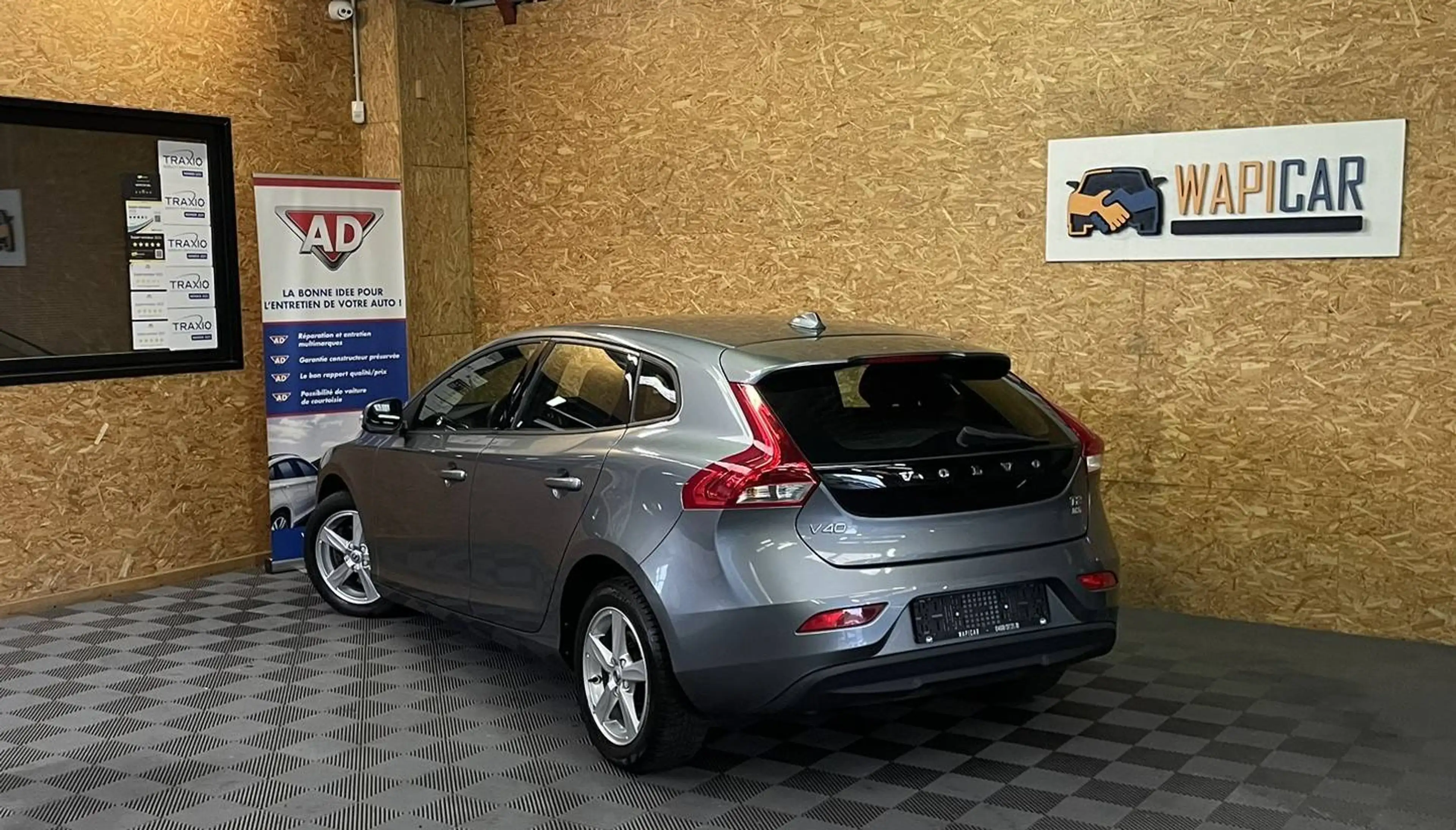 Volvo V40 2.0i * Garantie 1 à 3ans * TVA récupérable * — photo 4