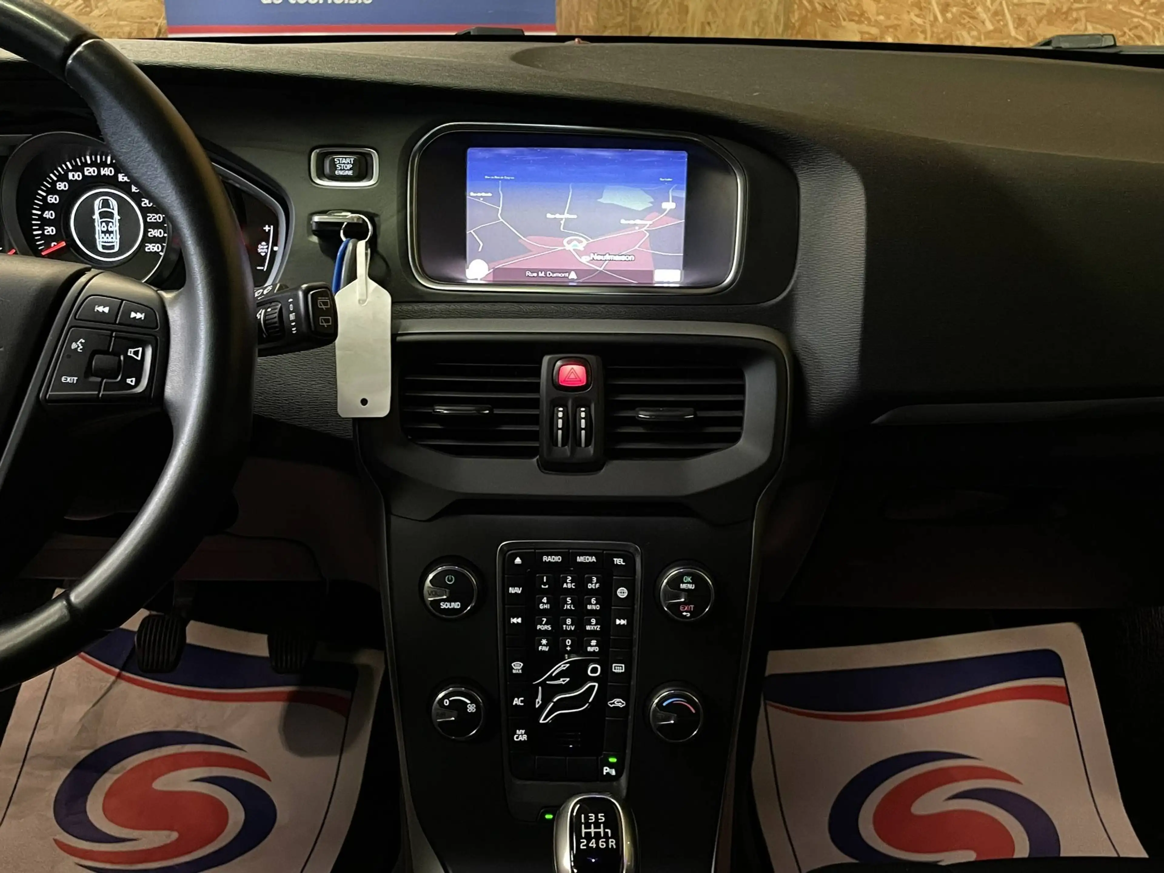Volvo V40 2.0i * Garantie 1 à 3ans * TVA récupérable * — photo 10