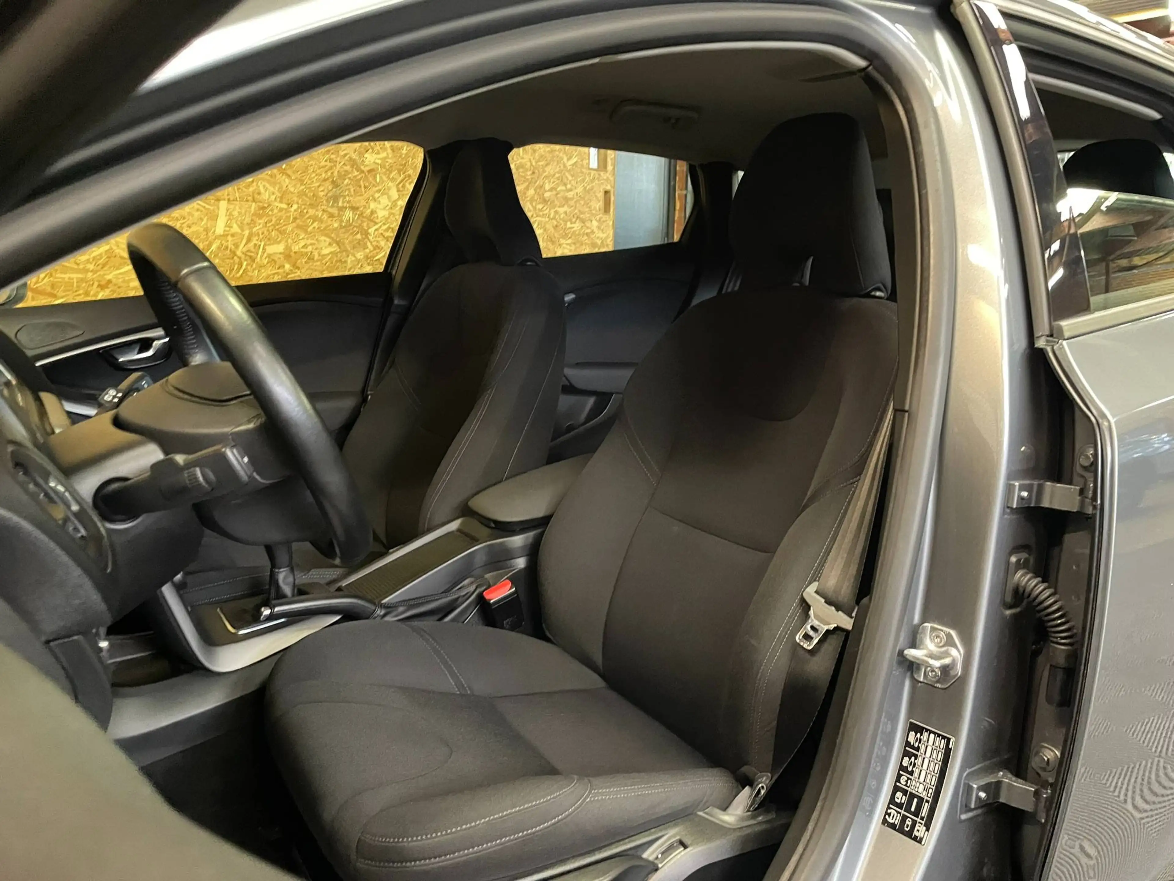 Volvo V40 2.0i * Garantie 1 à 3ans * TVA récupérable * — photo 13