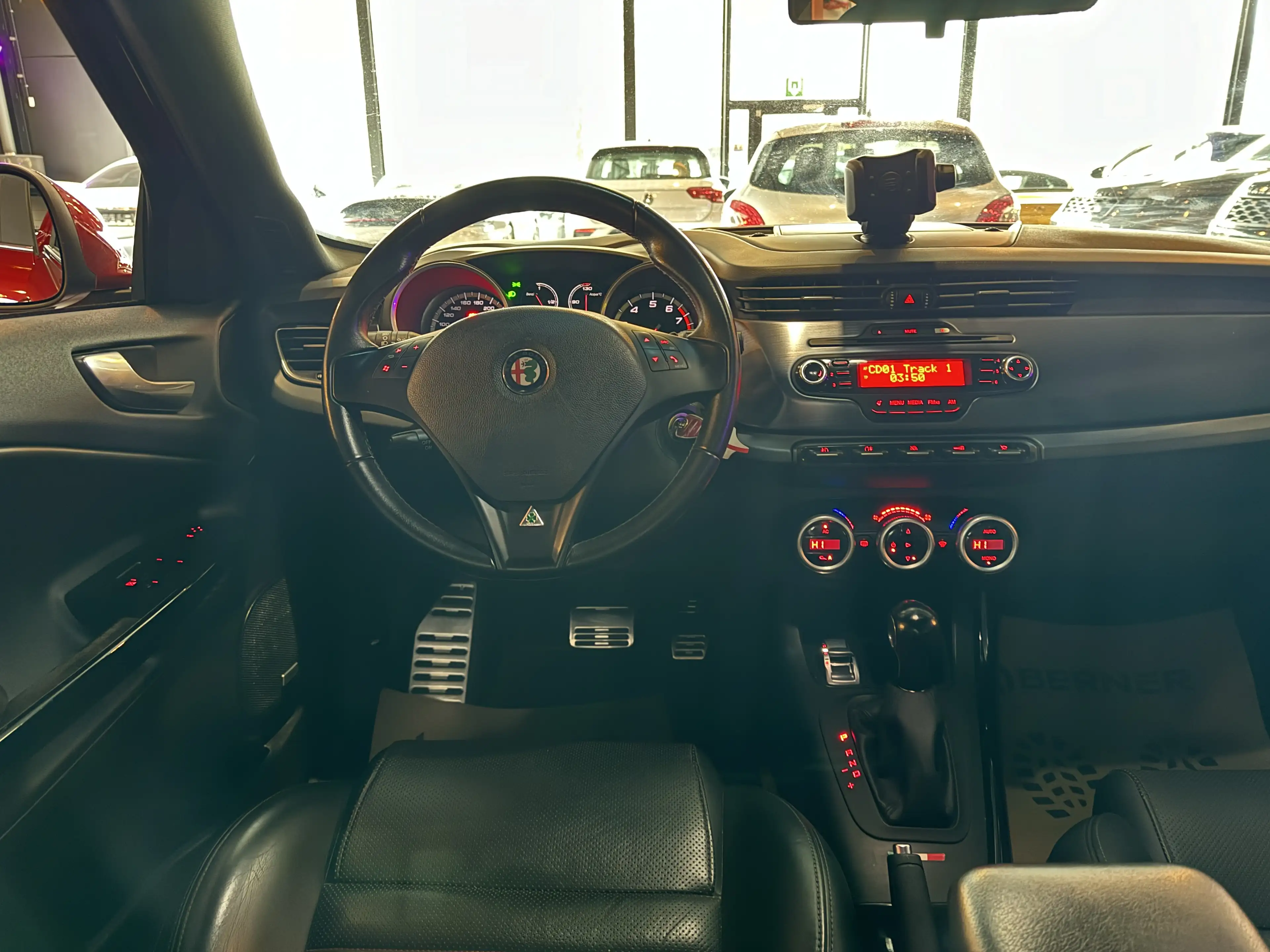 Alfa Romeo Giulietta 1.4 - AUTOMATIQUE - A/C - RADIO CD/MEDIA - LED — photo 15