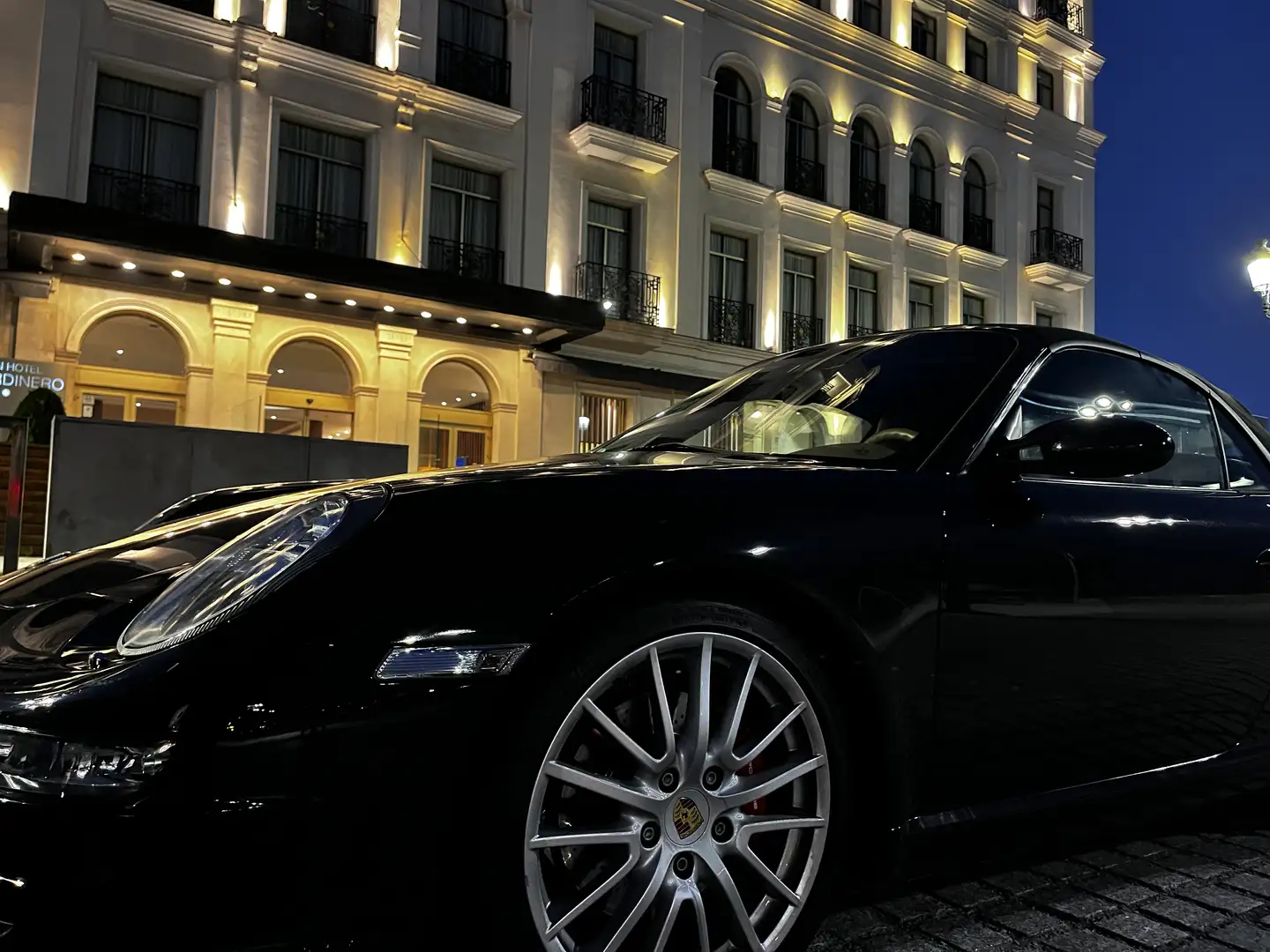 Porsche 911 3.6 Carrera 2 Cabrio Tiptronic - 1