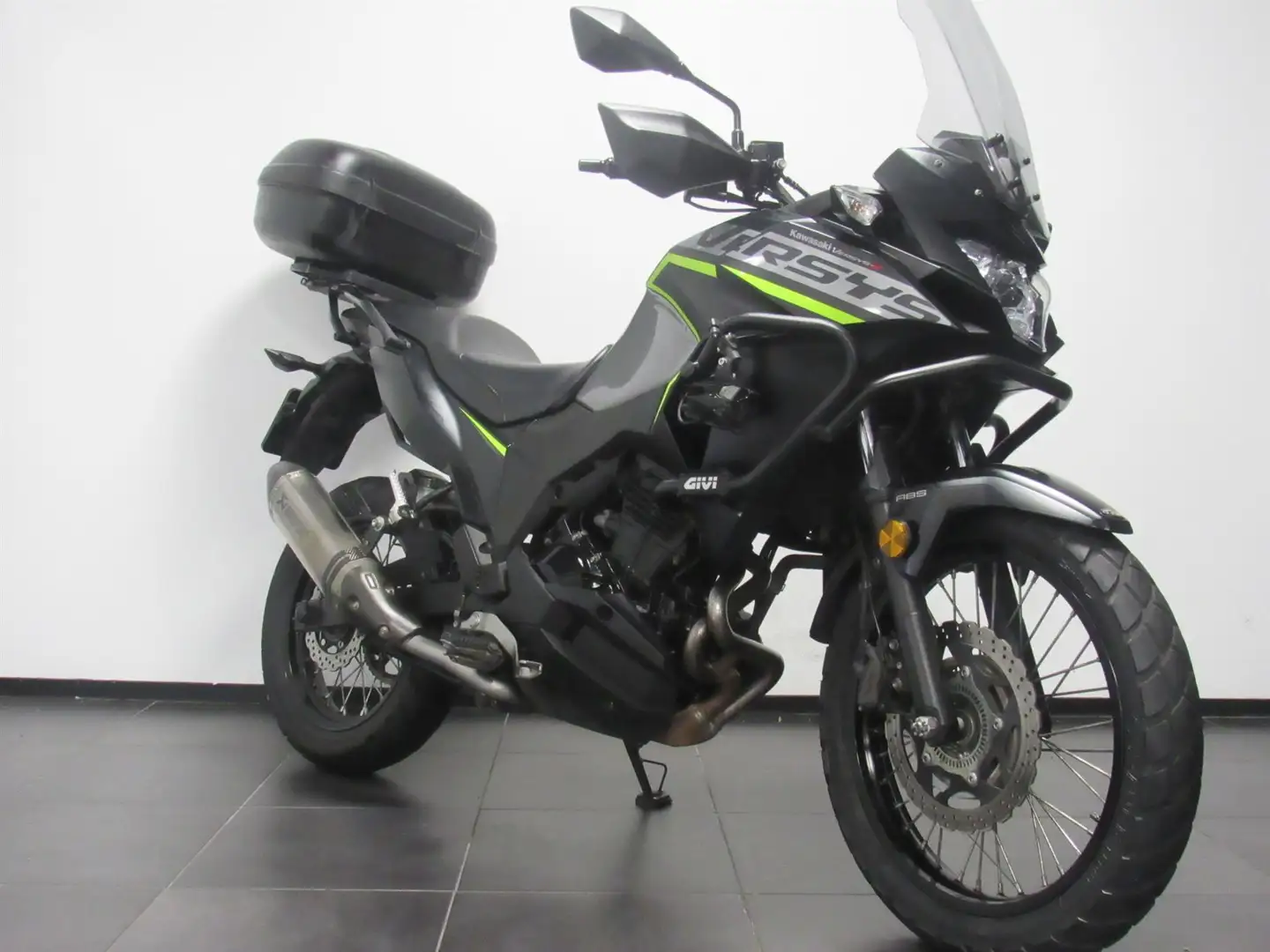 Kawasaki Versys-X 300 Grijs - 2