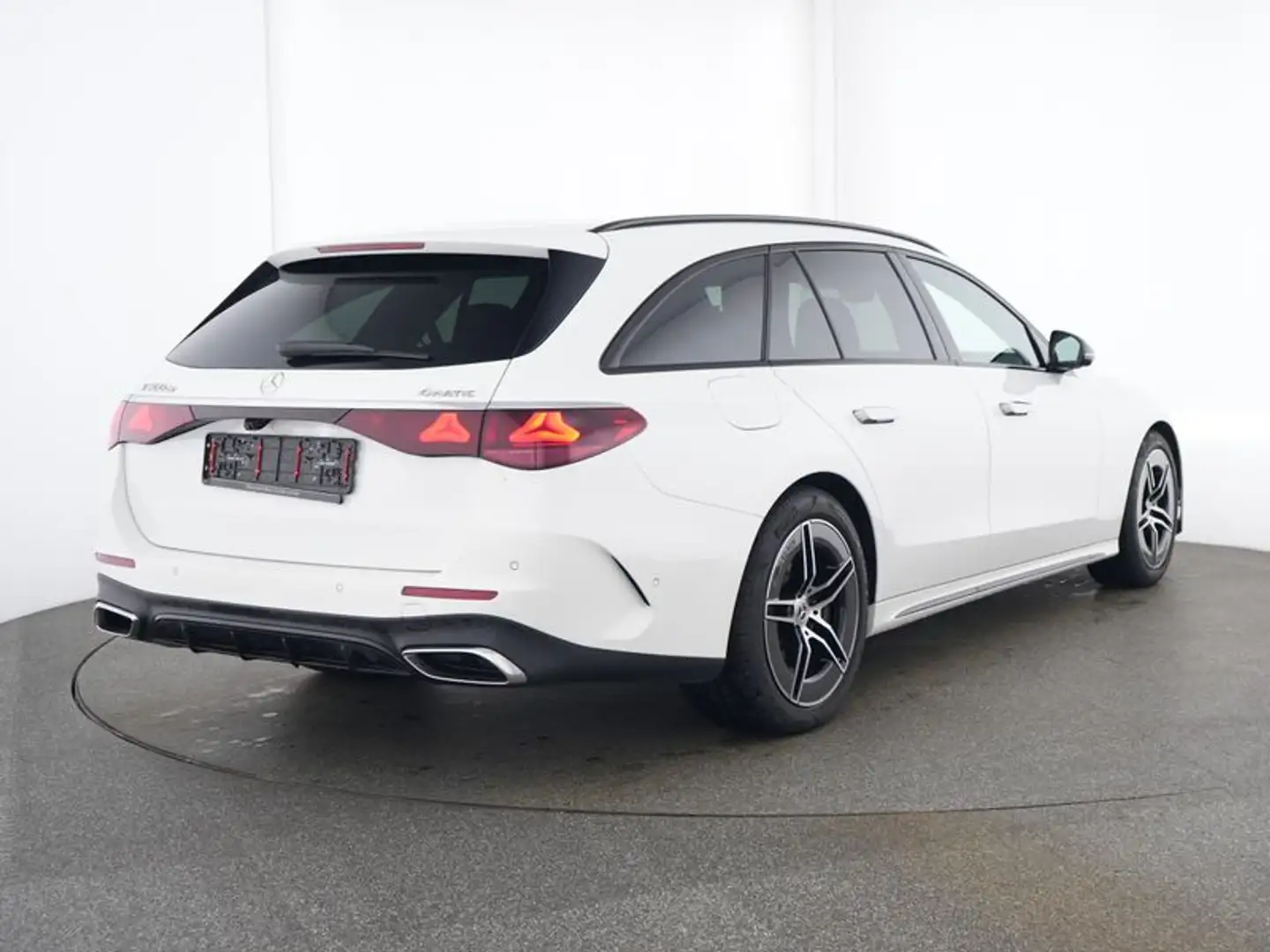 Mercedes-Benz E 300 de 4MATIC T-Modell mit EQ Hybrid Technologie Weiß - 2