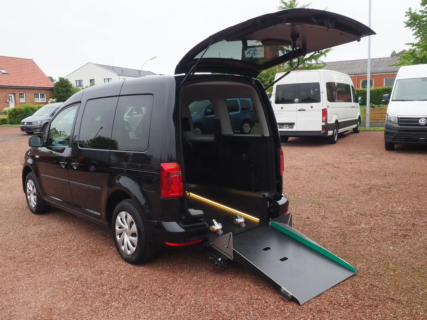 Volkswagen Caddy Klima Kamera Rollstuhlgerecht/Wenderampe Schwarz - 1