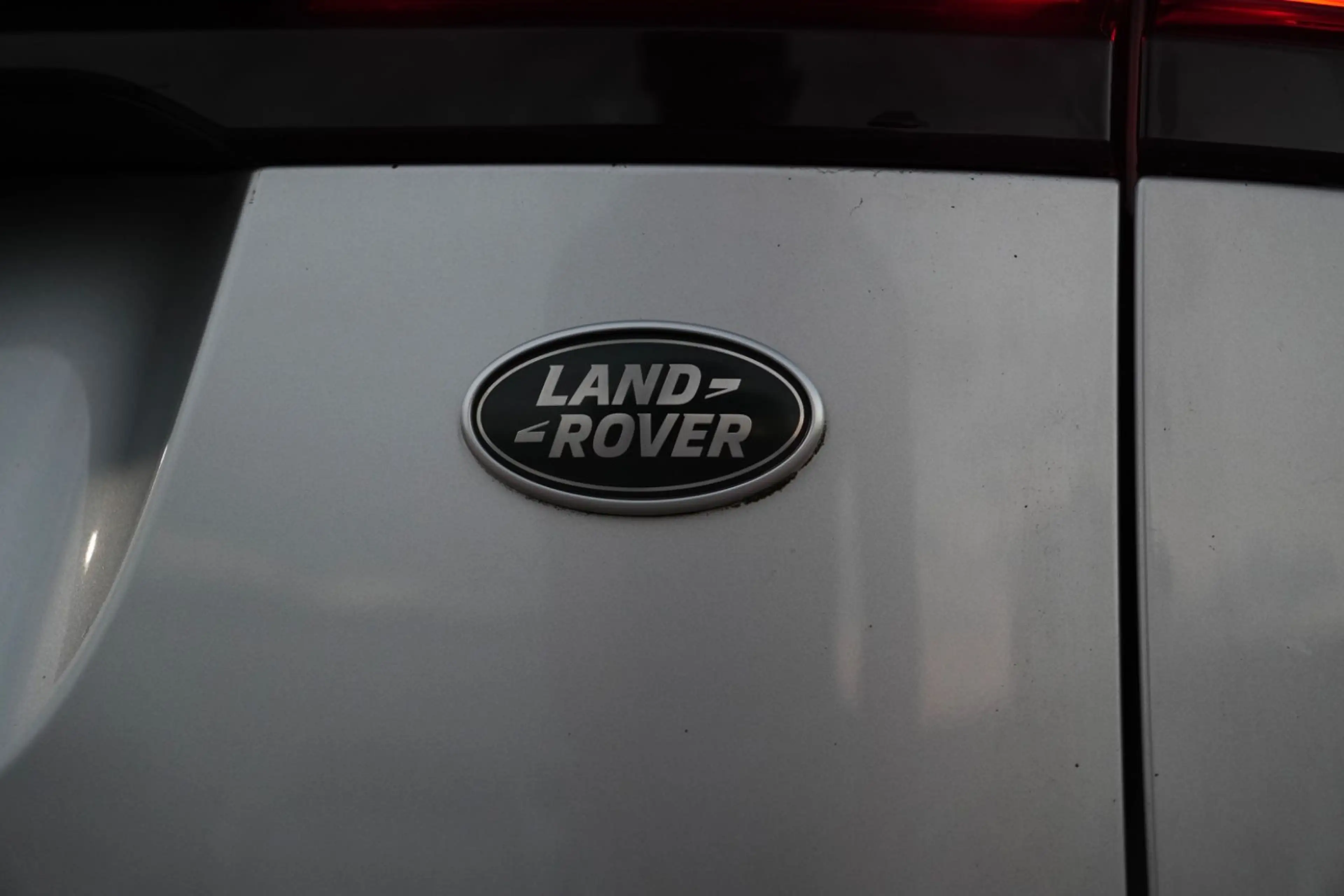 Land Rover Range Rover Velar R-Dynamic/KAMERA/PANO/LEDER — photo 44
