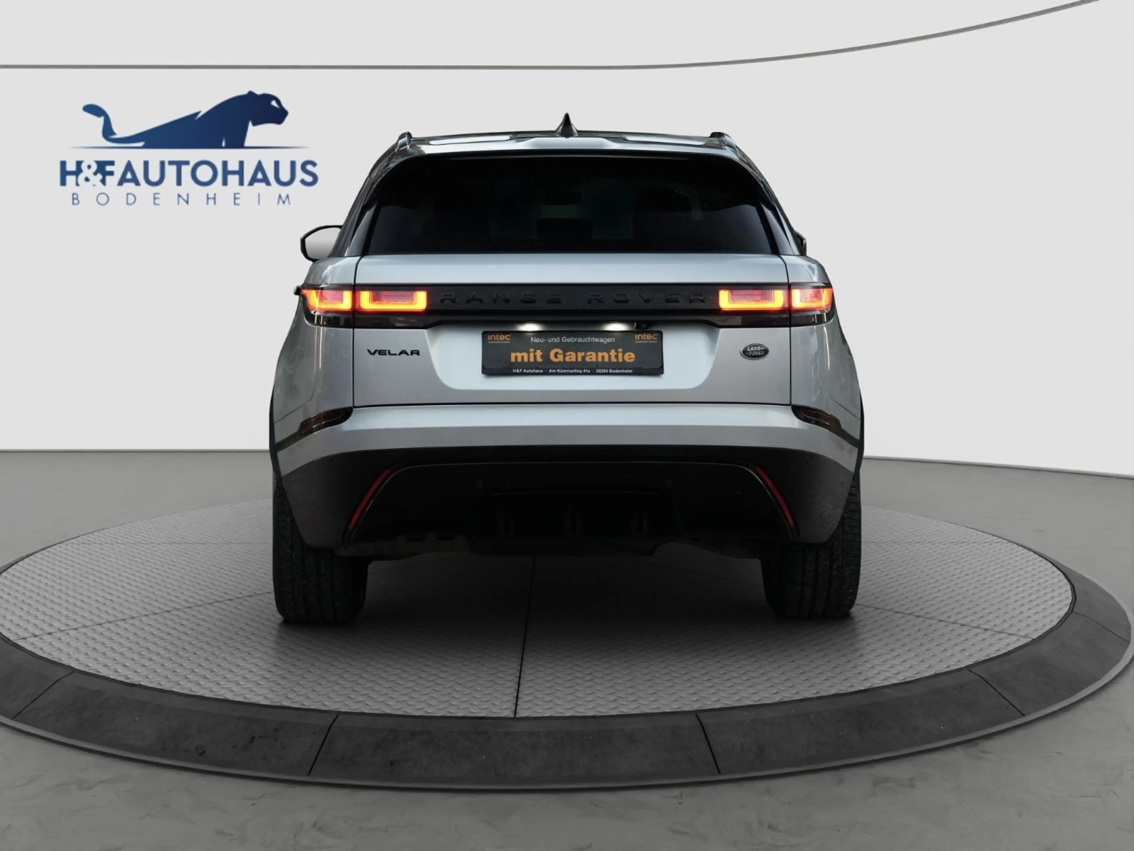 Land Rover Range Rover Velar R-Dynamic/KAMERA/PANO/LEDER — photo 8