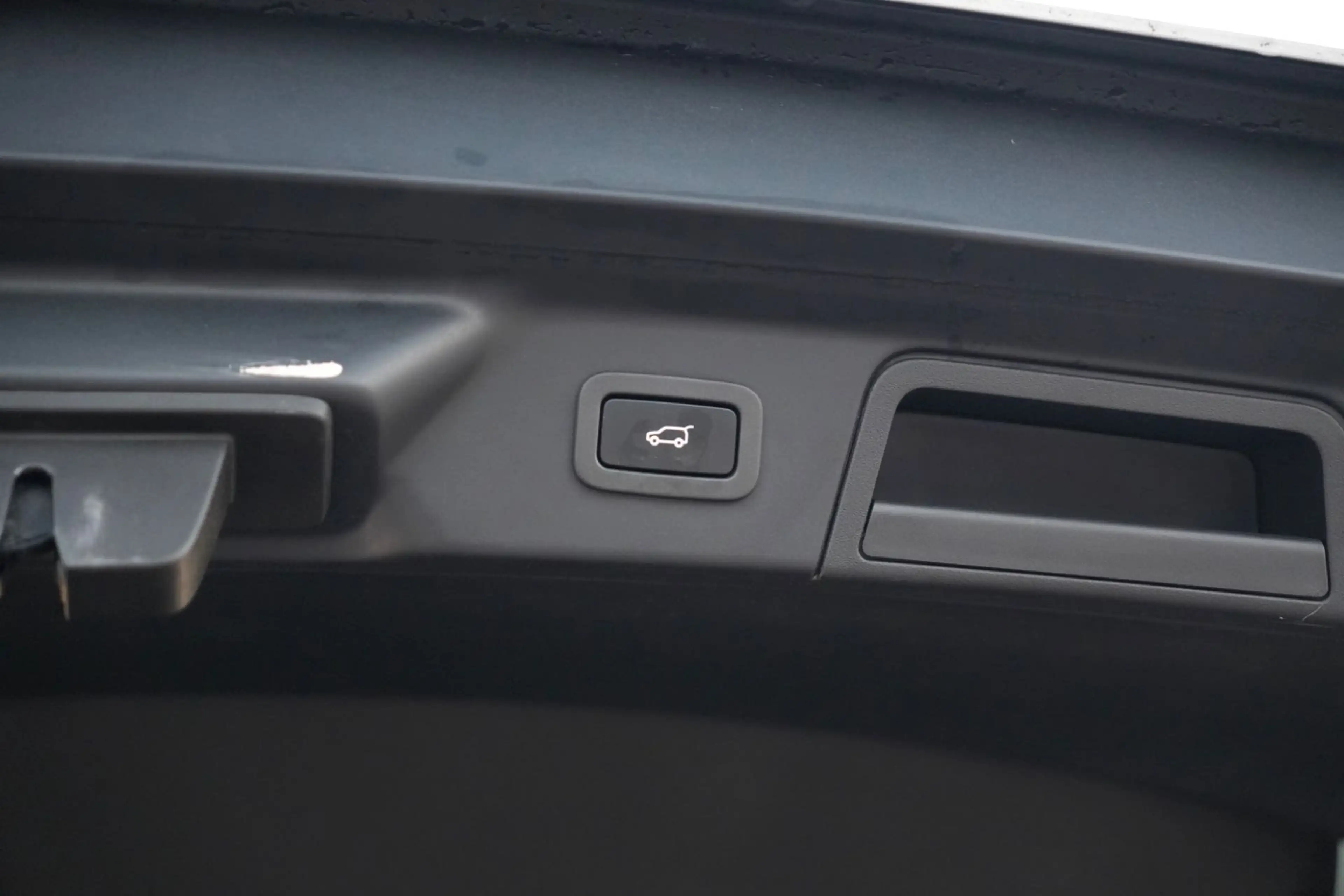 Land Rover Range Rover Velar R-Dynamic/KAMERA/PANO/LEDER — photo 29