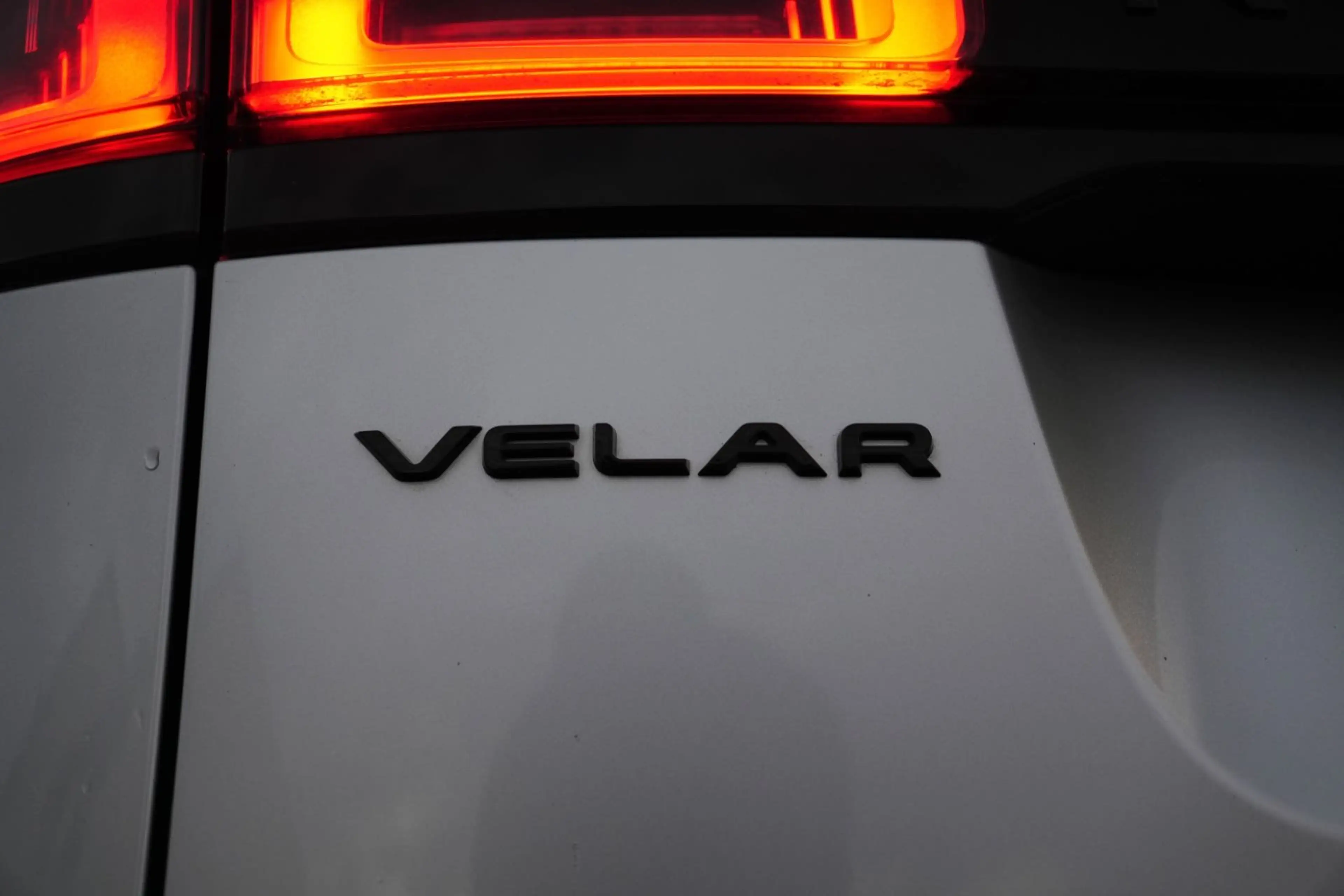 Land Rover Range Rover Velar R-Dynamic/KAMERA/PANO/LEDER — photo 42