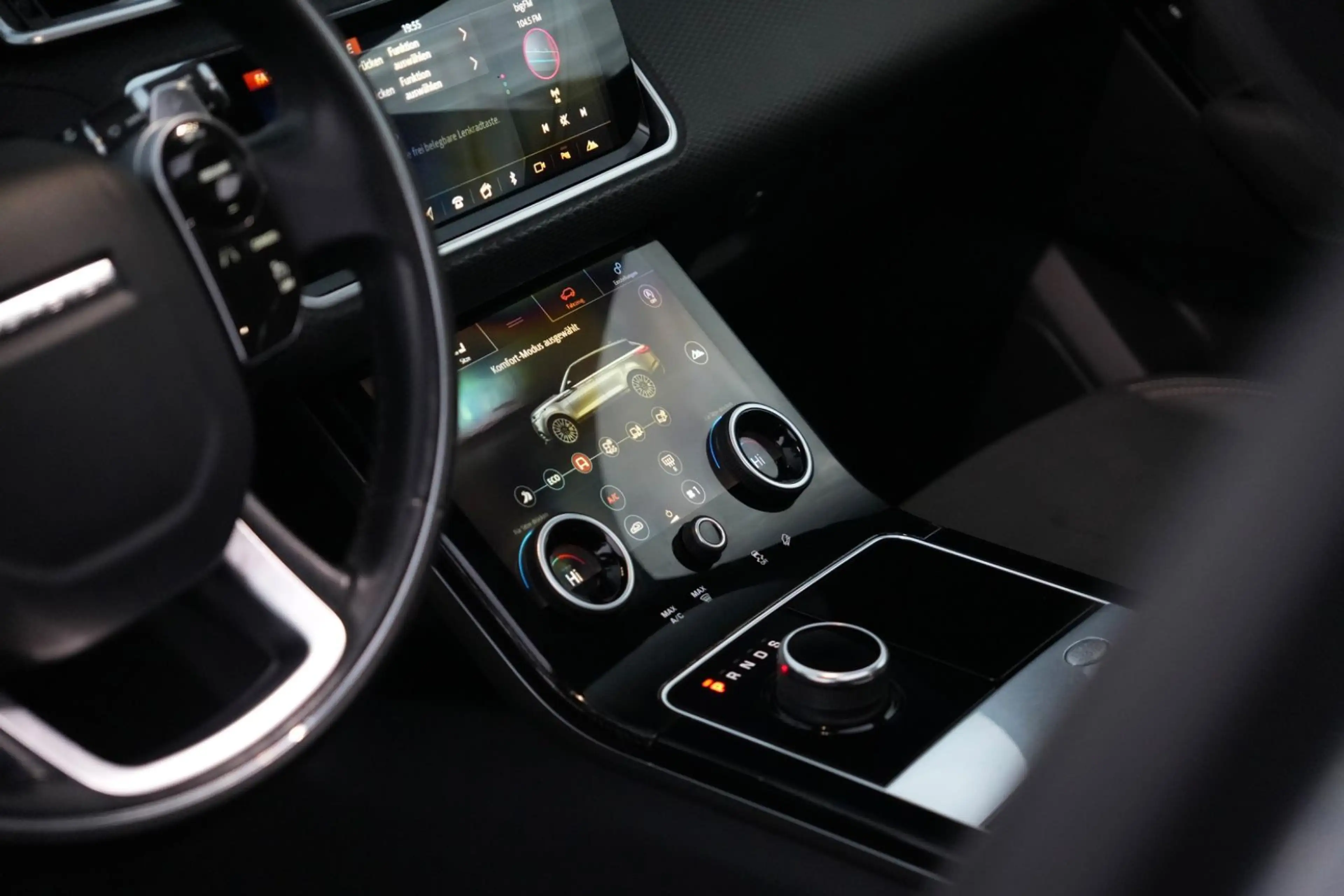 Land Rover Range Rover Velar R-Dynamic/KAMERA/PANO/LEDER — photo 24