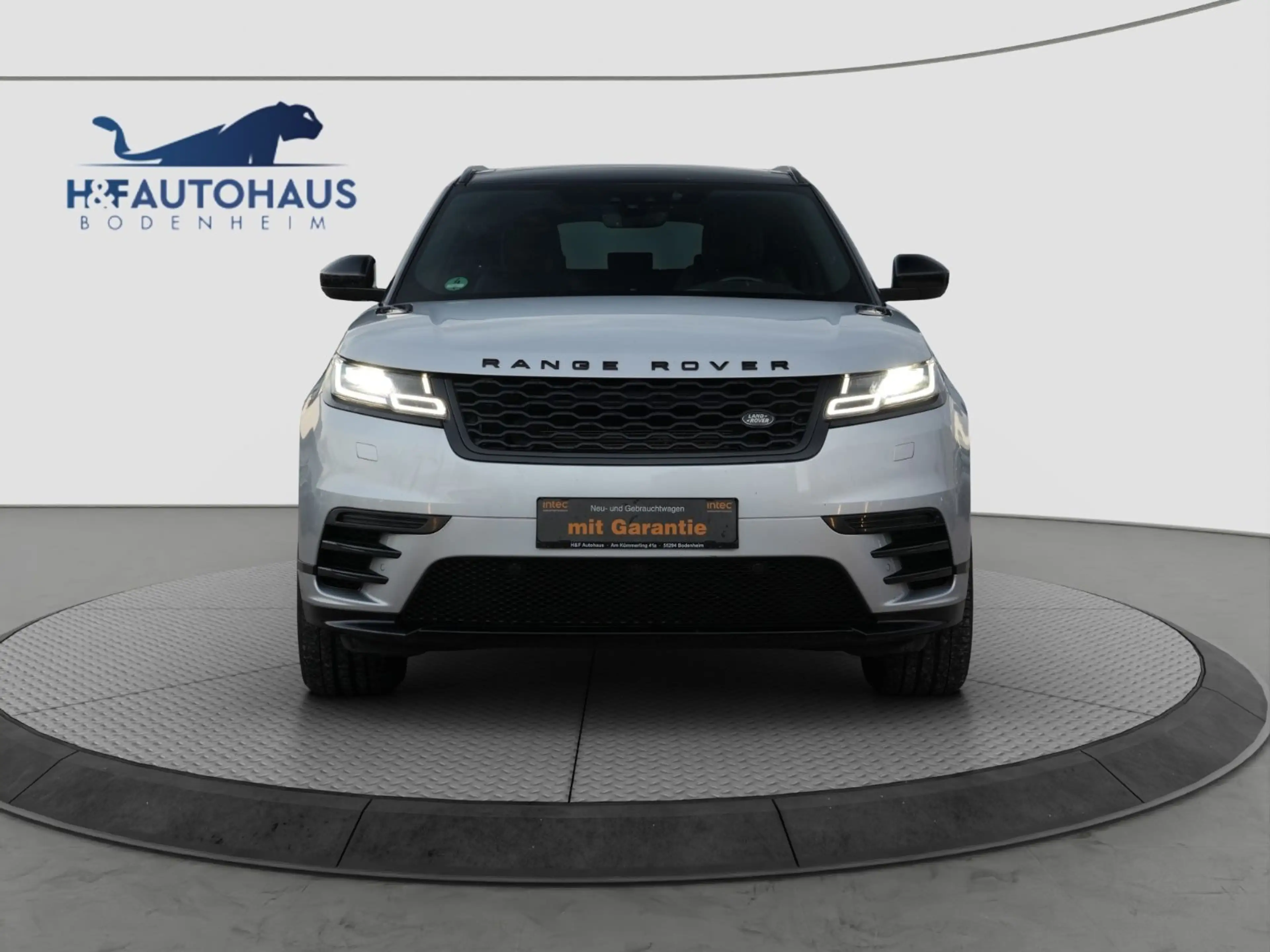 Land Rover Range Rover Velar R-Dynamic/KAMERA/PANO/LEDER — photo 2