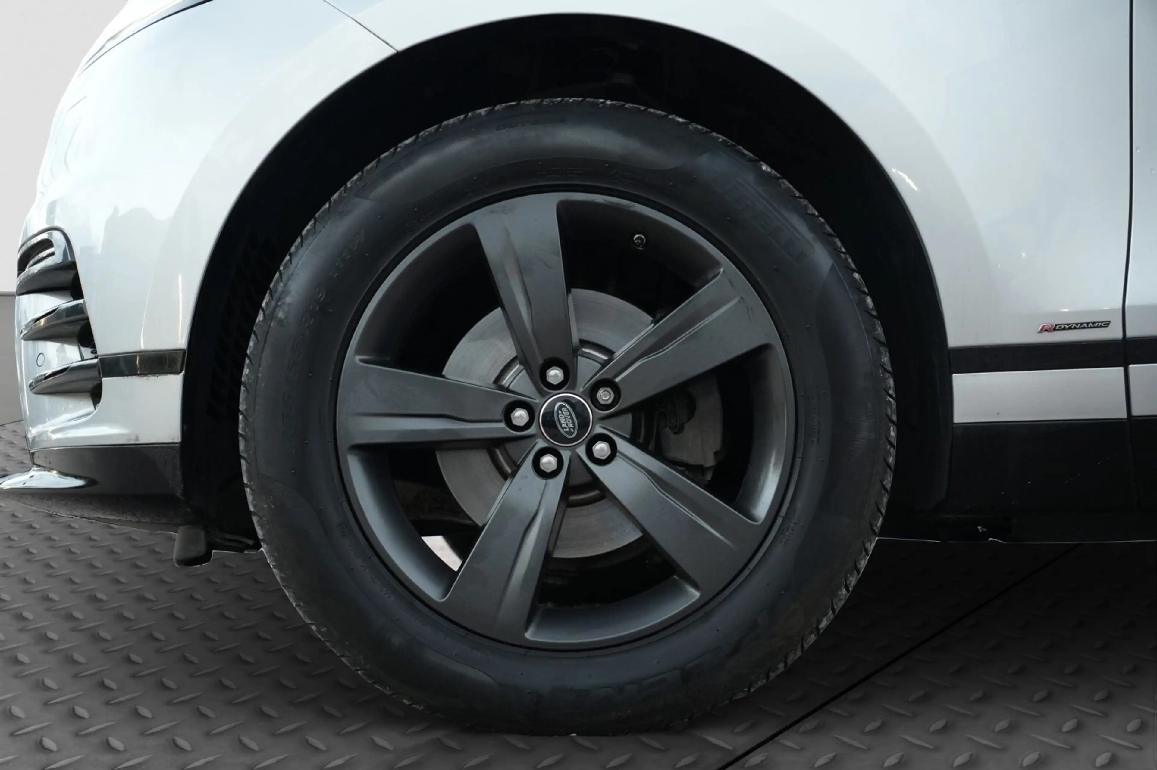 Land Rover Range Rover Velar R-Dynamic/KAMERA/PANO/LEDER — photo 35