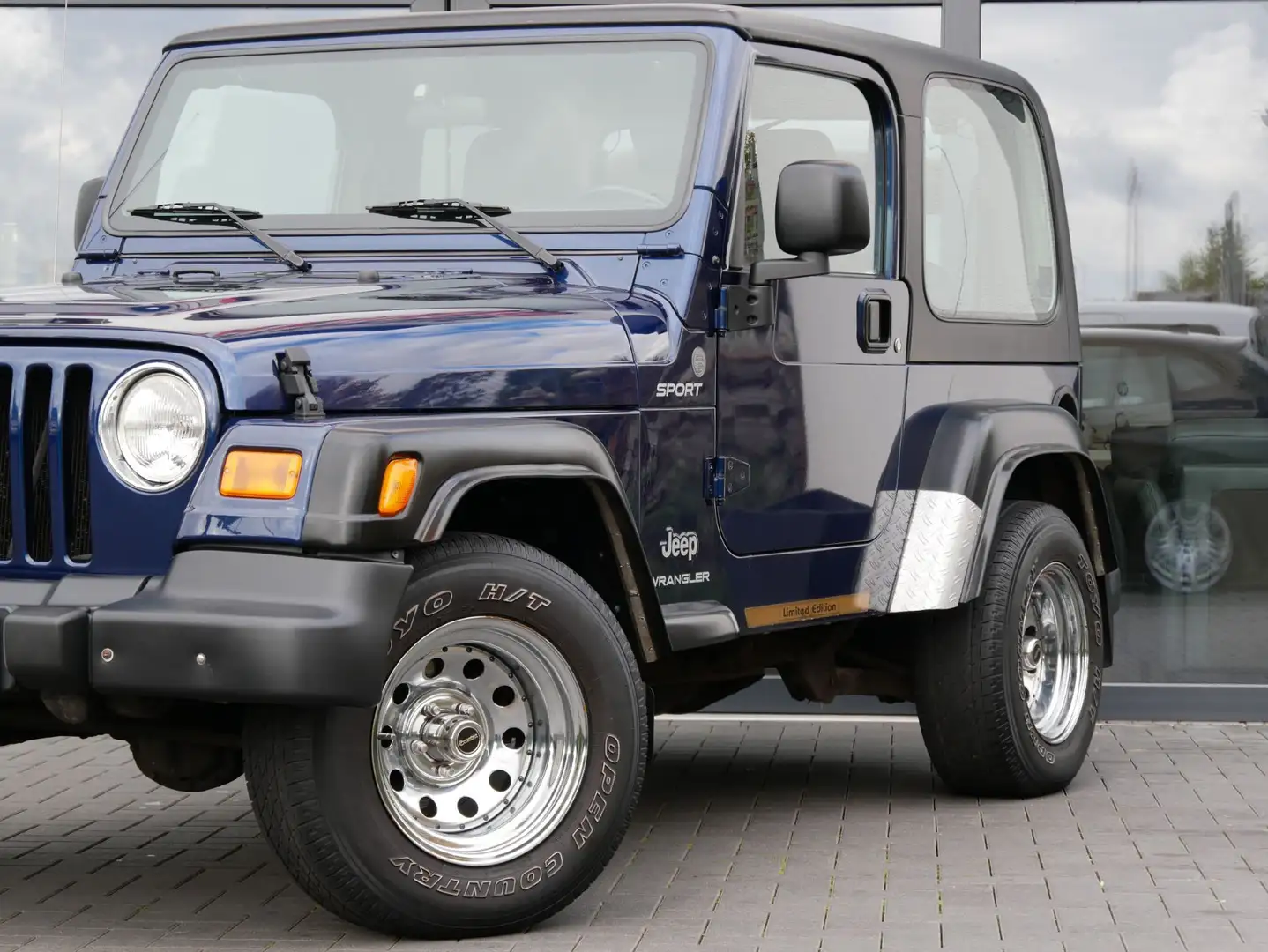 Jeep Wrangler 2,4 Sport Hard Top ROSTFREI TOP Blau - 2