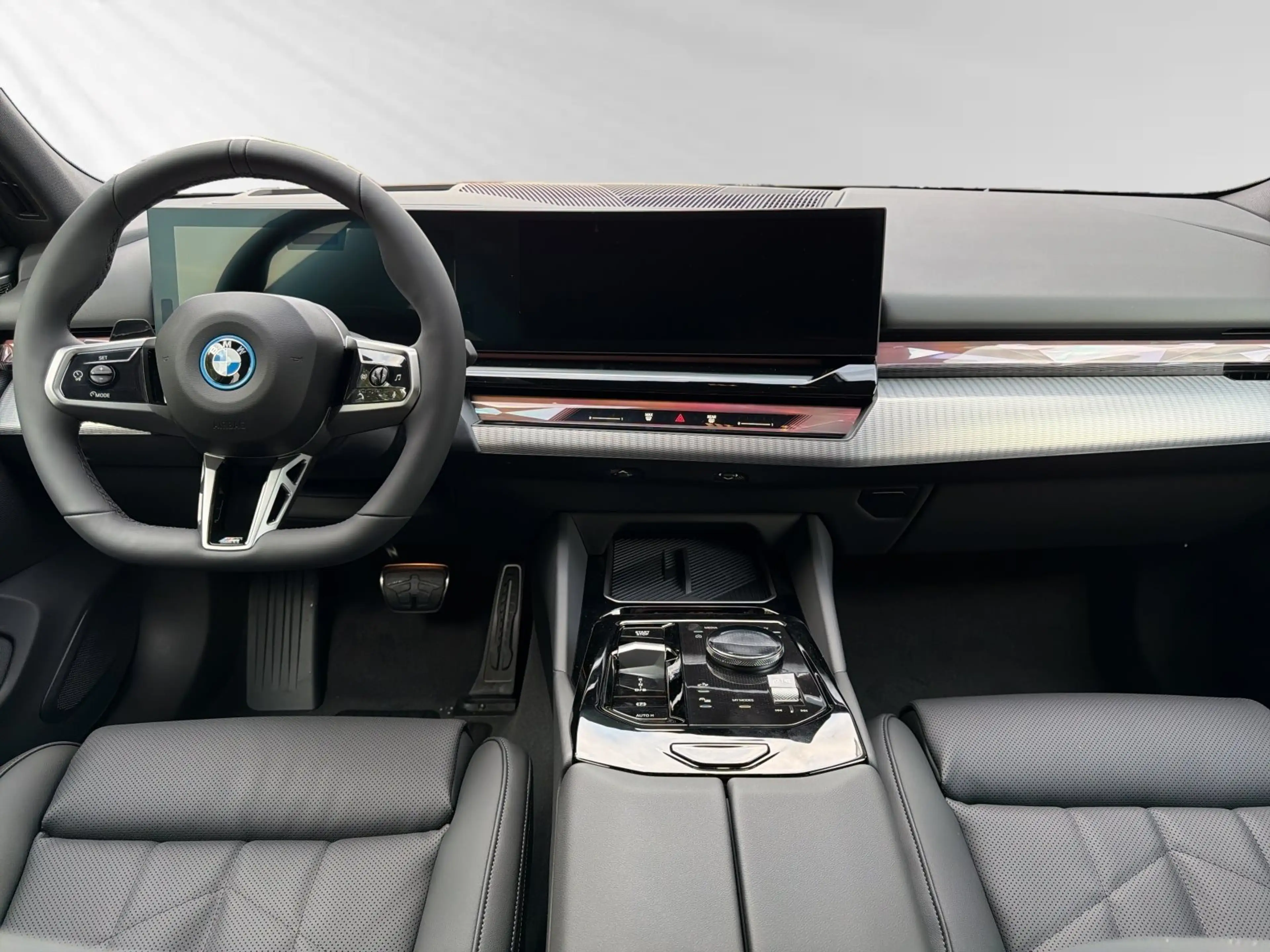 BMW i5 eDrive40 M Sport Pro|AHK|Autobahnass.|B&W — photo 11