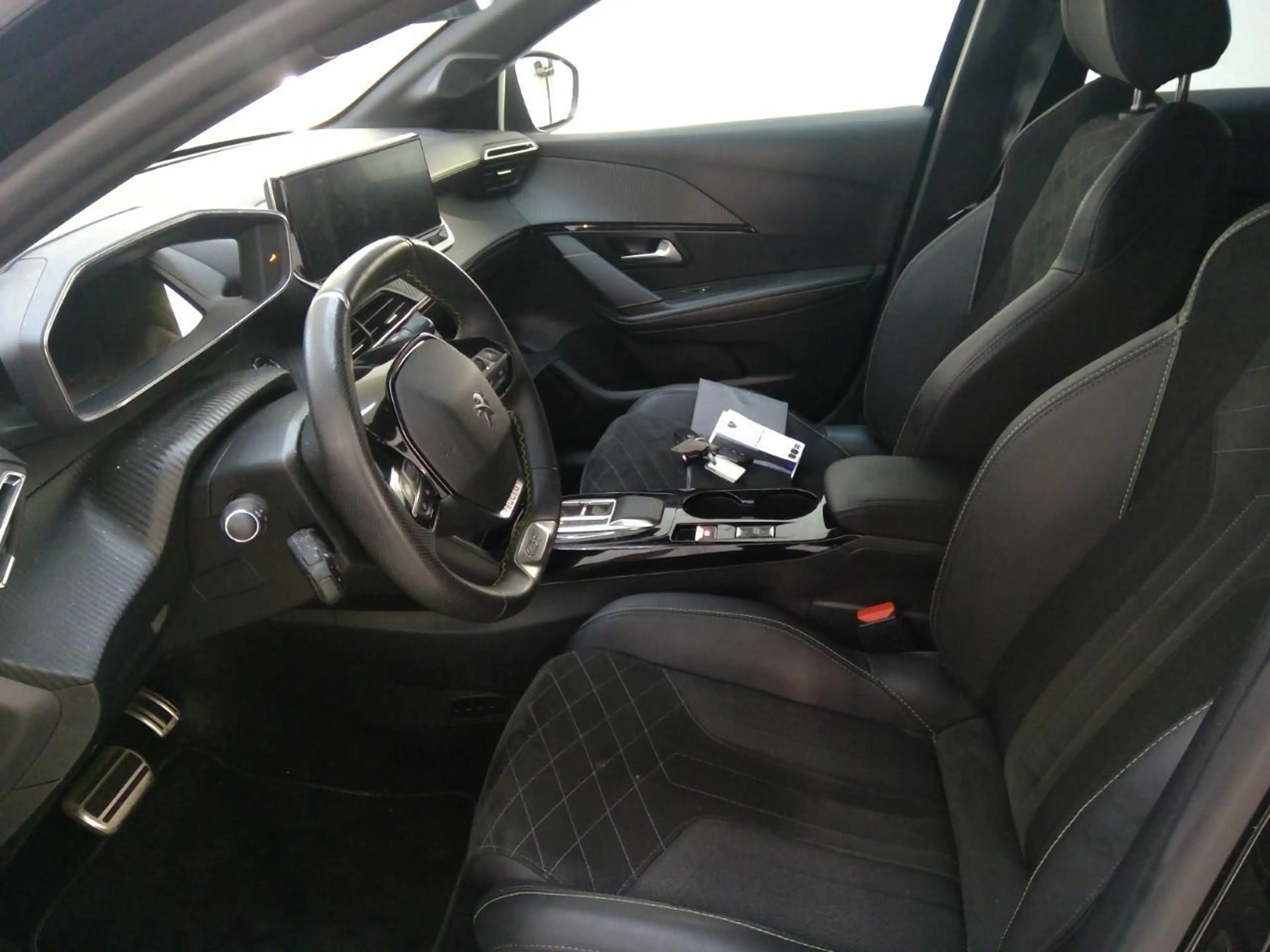 Peugeot e-208 EV GT Pack 50 kWh Verwacht! | SOH 94,3 % | Navigat — photo 8