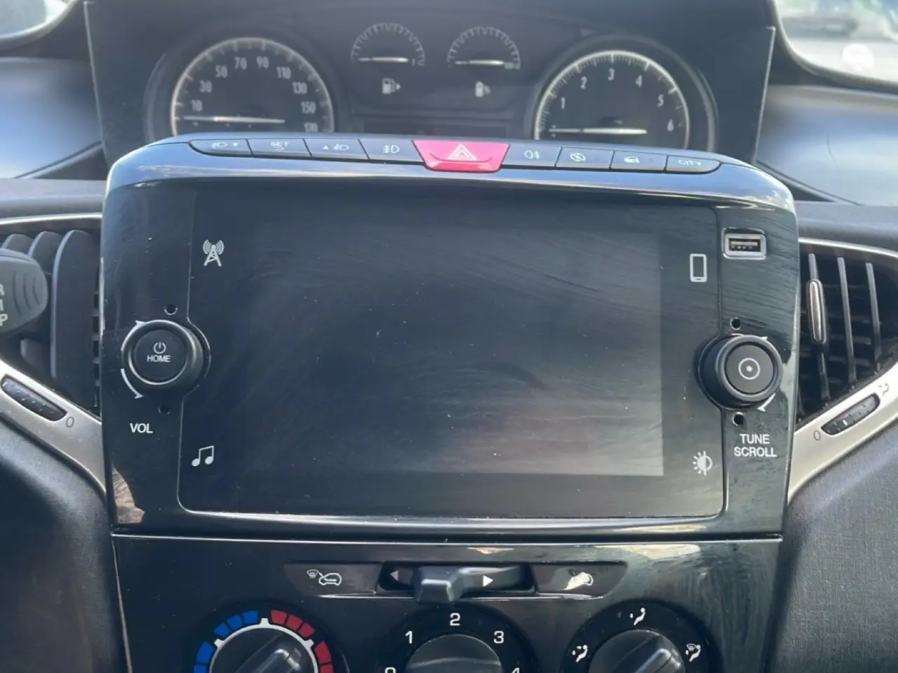 Lancia Ypsilon 2022 — фото 10