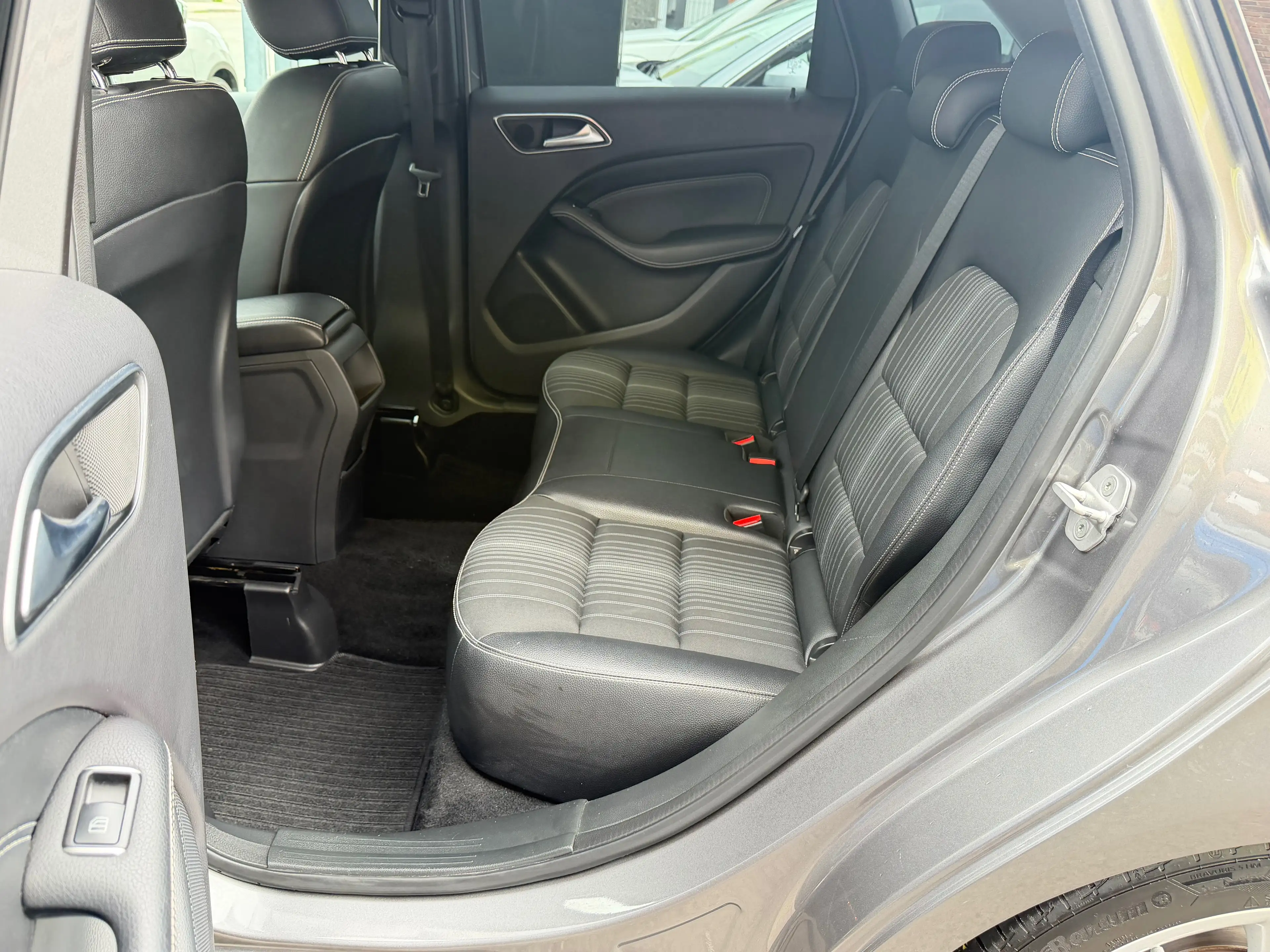 Mercedes-Benz B 180 B 180 CDI ° PACK SPORT ° CUIR ° NAVI °JANTES 17 ° GARANTI 12 MOIS !!! — photo 11