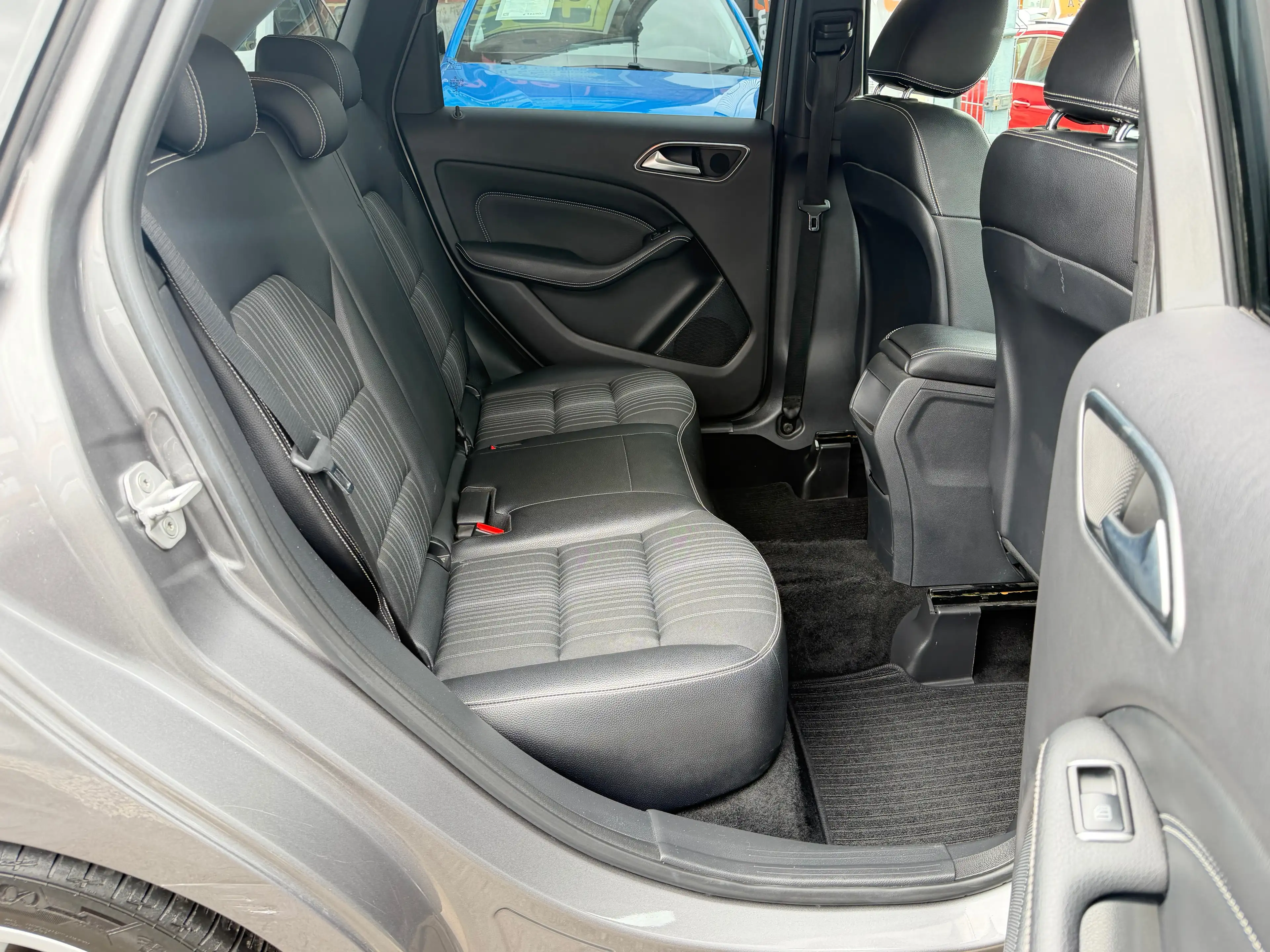 Mercedes-Benz B 180 B 180 CDI ° PACK SPORT ° CUIR ° NAVI °JANTES 17 ° GARANTI 12 MOIS !!! — photo 14
