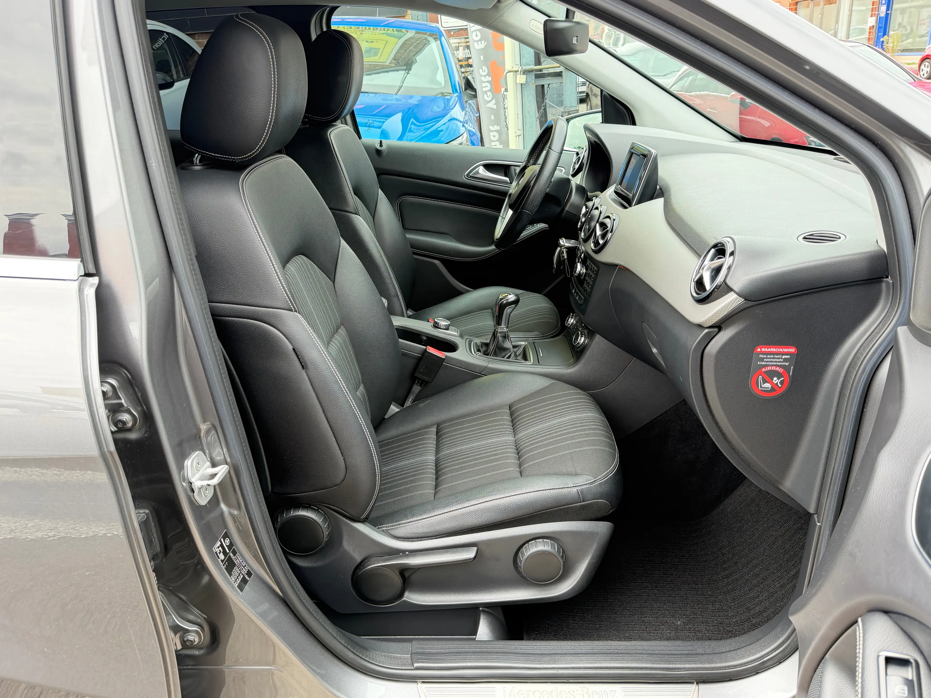Mercedes-Benz B 180 B 180 CDI ° PACK SPORT ° CUIR ° NAVI °JANTES 17 ° GARANTI 12 MOIS !!! — photo 15