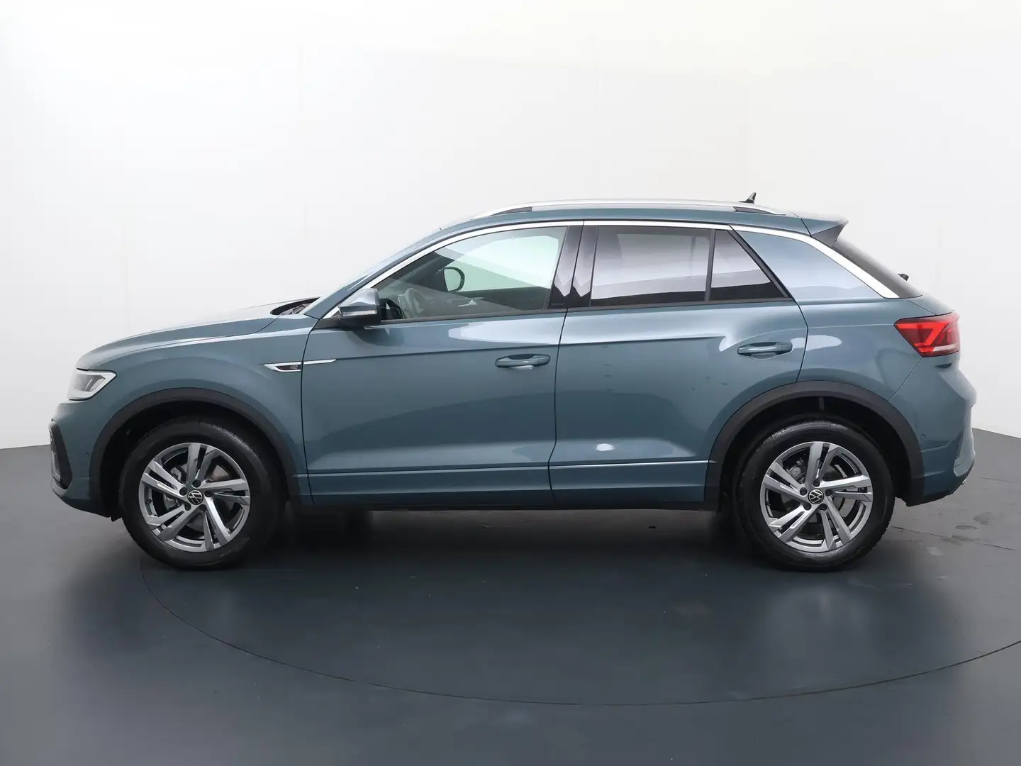 Volkswagen T-Roc 1.5 TSI R-Line | 150 PK | Automaat | Achteruitrijc Bleu - 2