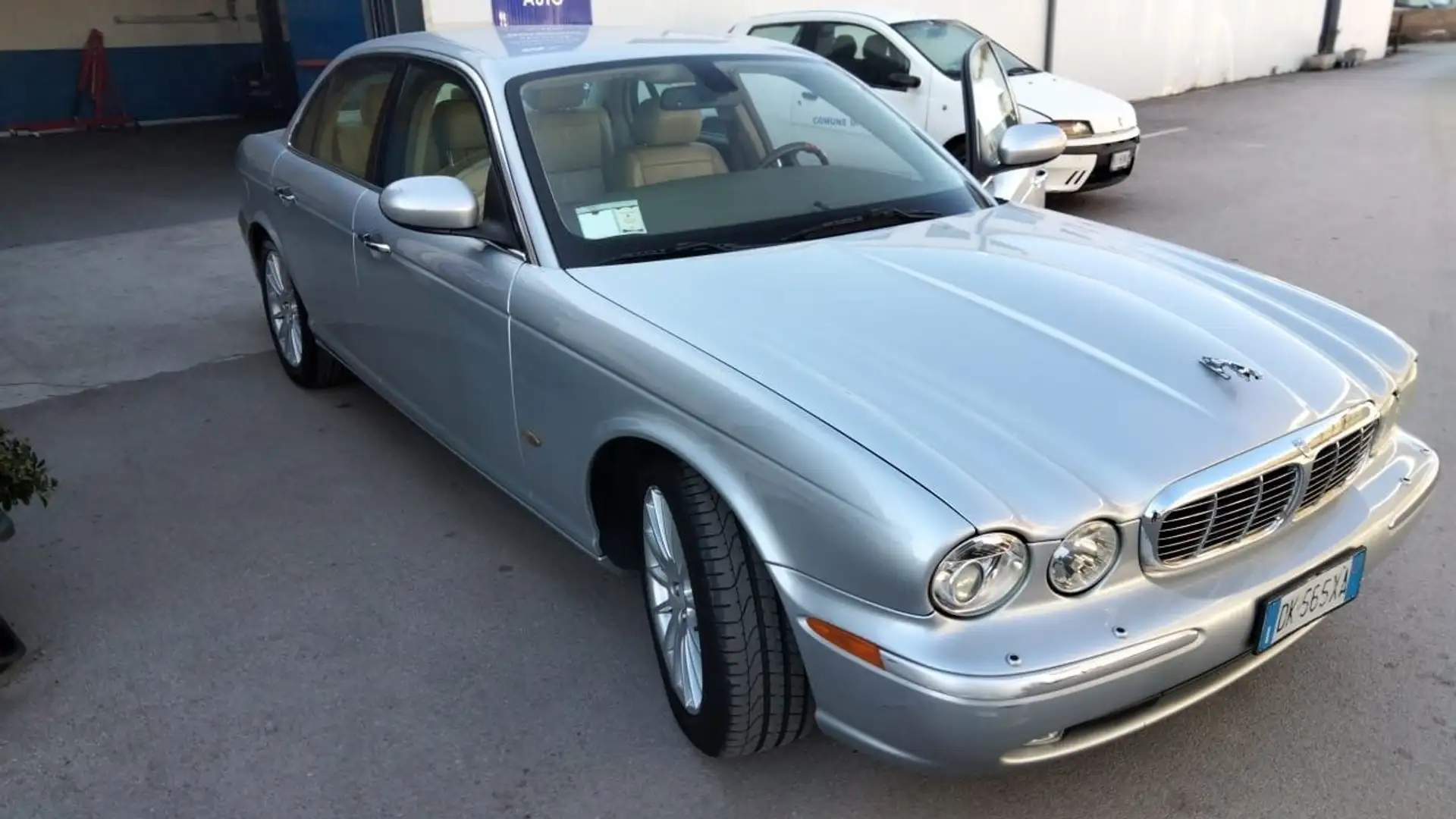 Jaguar XJ XJ  2.7d V6 Executive full optional auto Grigio - 1