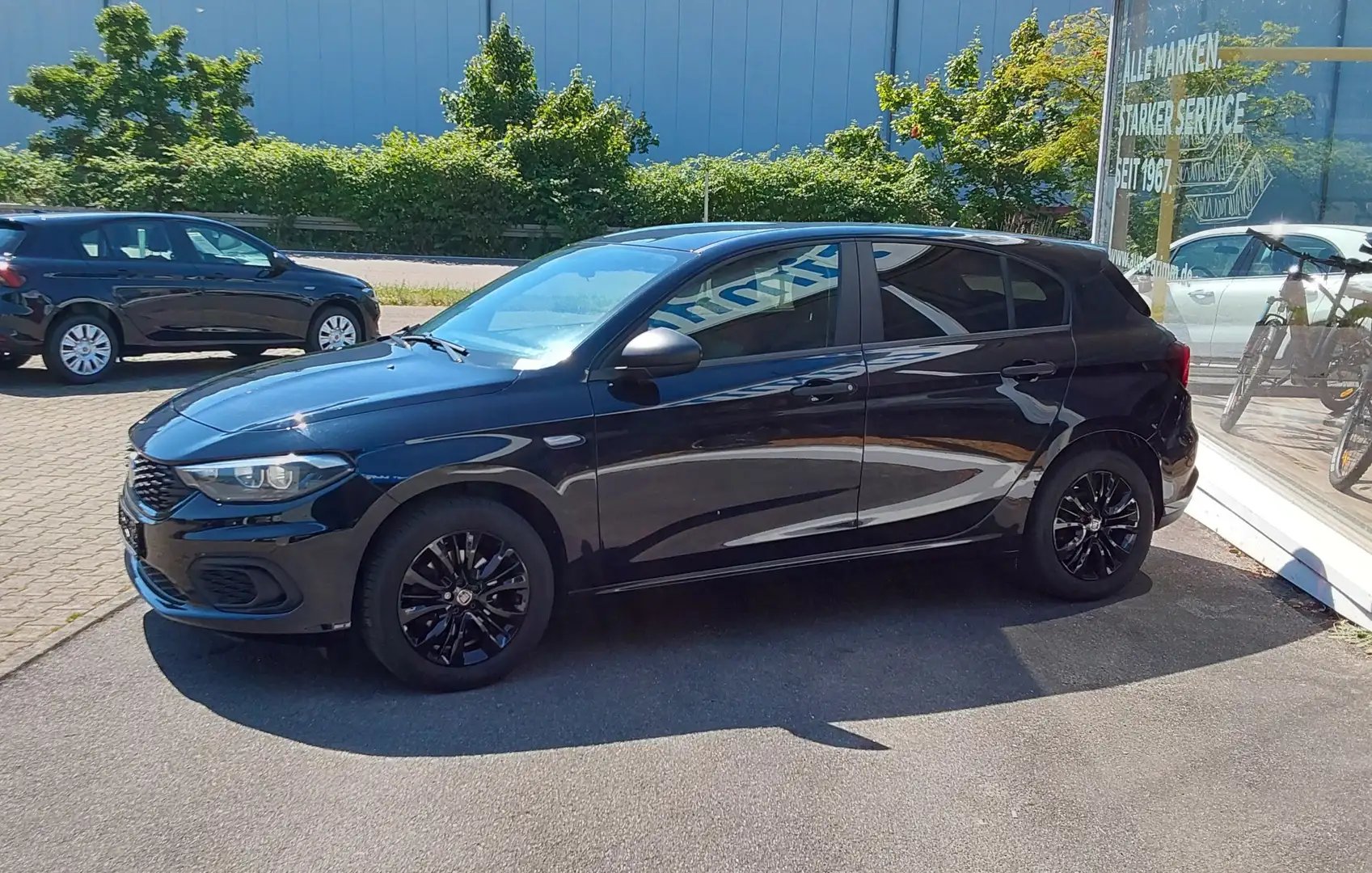 Fiat Tipo 1.4 HB 5-T 16V Street "SHZ, ALU, PDC, Freispr."uvm Noir - 2