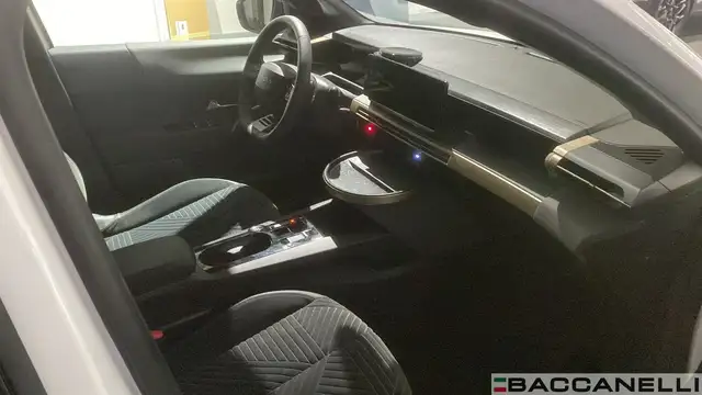 Lancia Ypsilon view 11