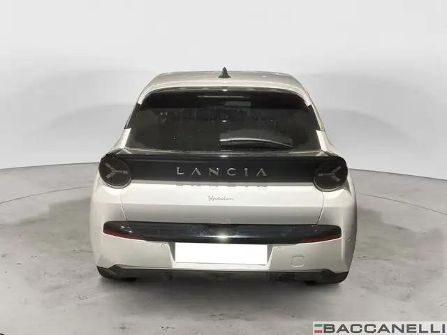 Lancia Ypsilon view 3