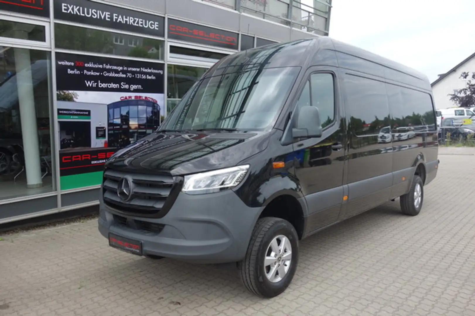 Mercedes-Benz Sprinter 319 CDI V6 4x4 MAXI LED/KAM/AHK/NAVI/LM Schwarz - 1
