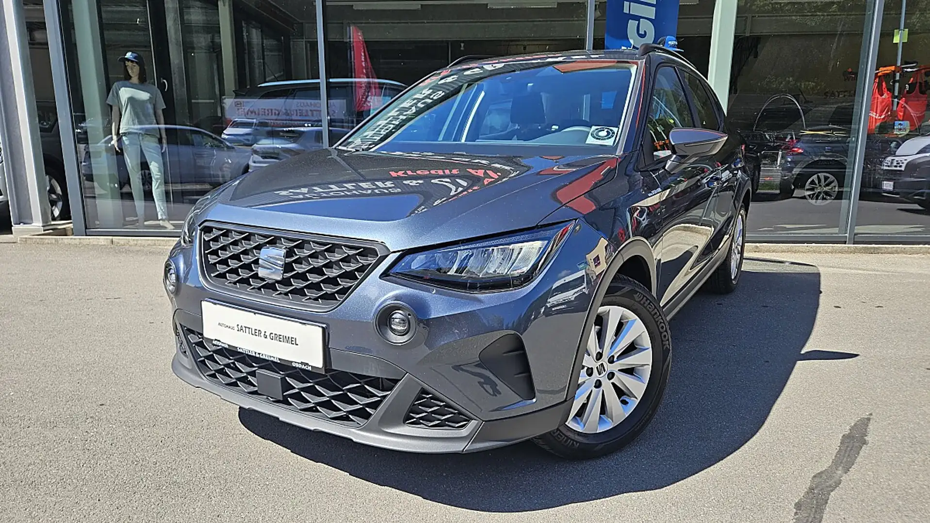 SEAT Arona 1,0 Eco TSI Reference Grau - 1