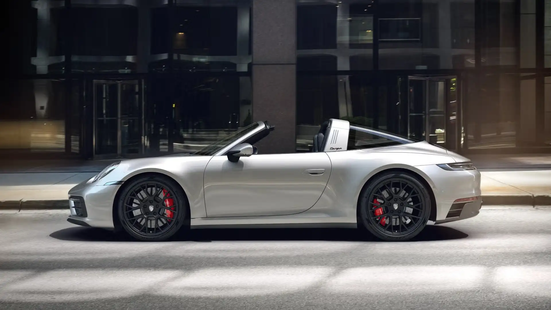 Porsche 992 .1 Targa 4GTS | 21" RS-Spyder |Ventilatie |Camera Zilver - 2