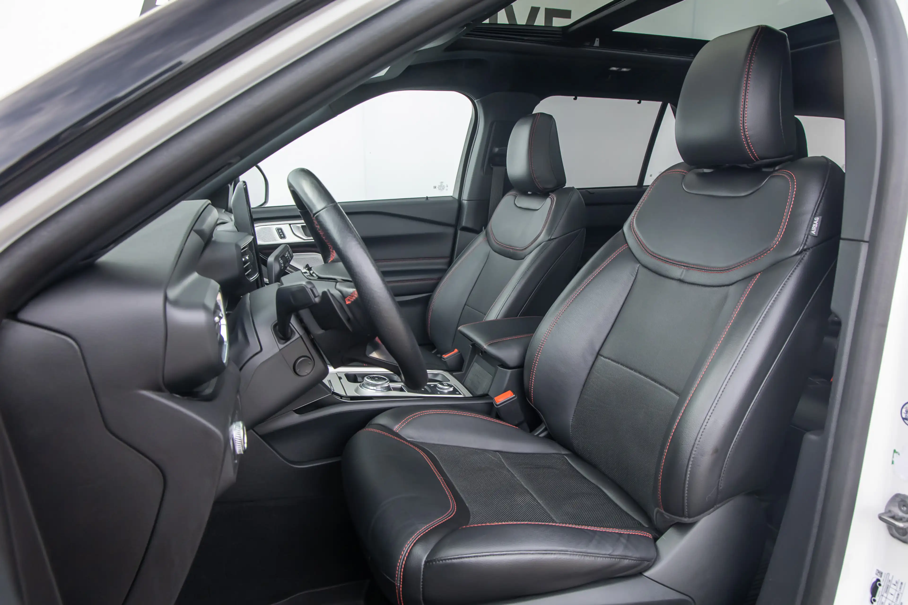 Ford Explorer 7peroons 3.0 V6 EB PHEV ST-Line plug in hybe Panor — photo 12