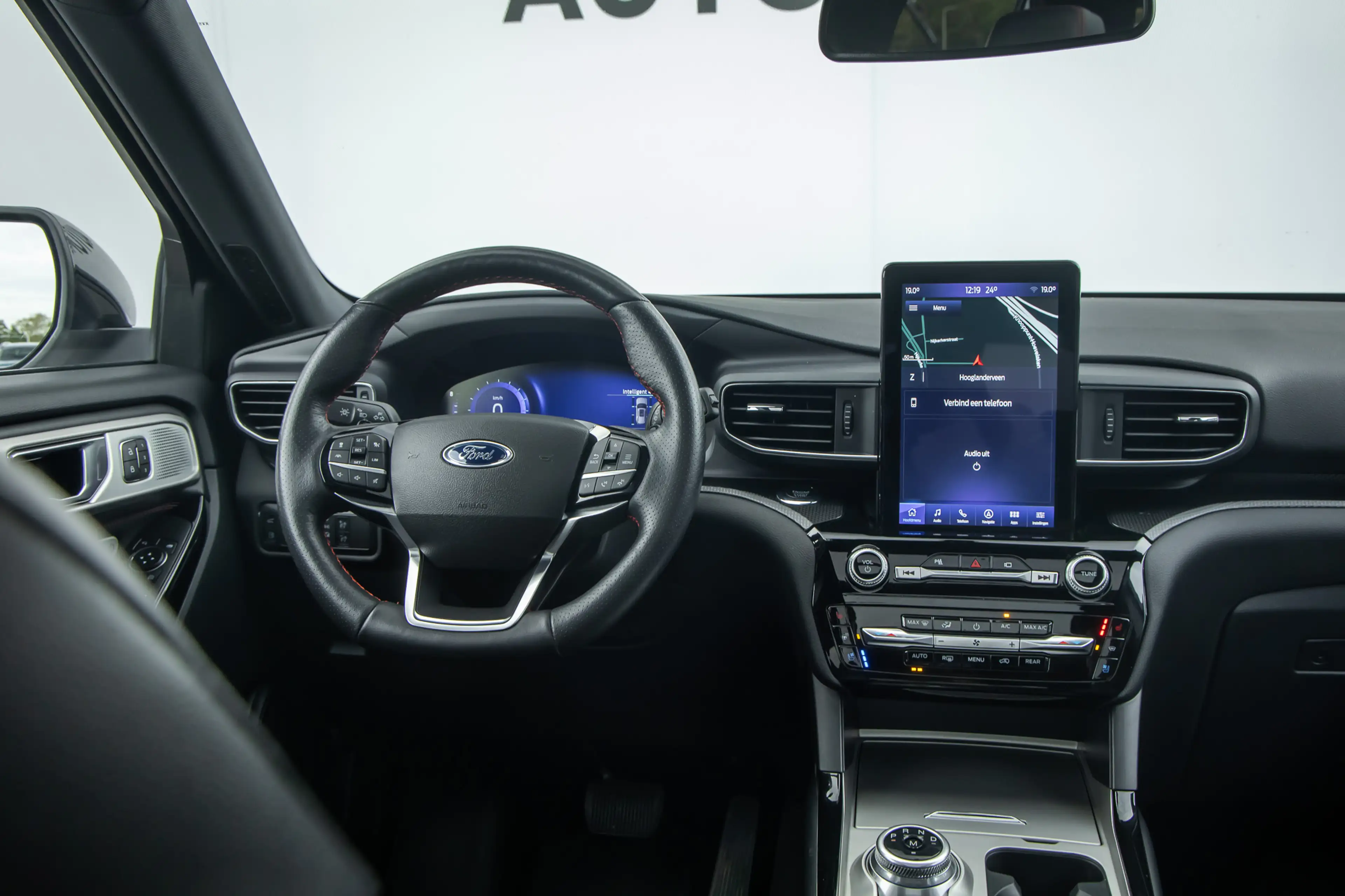 Ford Explorer 7peroons 3.0 V6 EB PHEV ST-Line plug in hybe Panor — photo 10