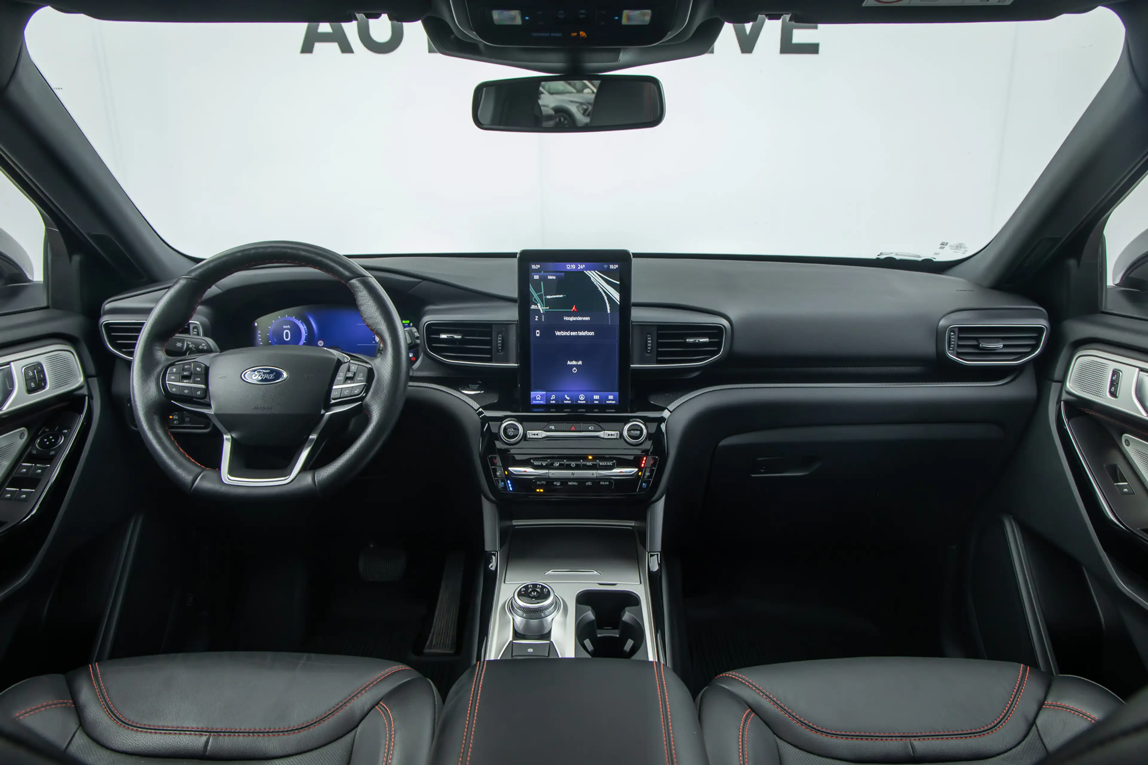 Ford Explorer 7peroons 3.0 V6 EB PHEV ST-Line plug in hybe Panor — photo 4