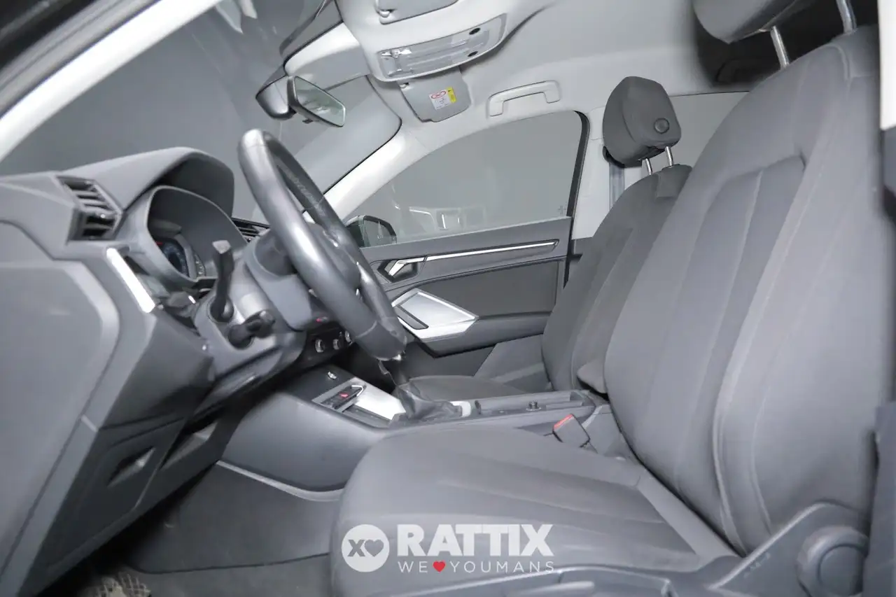 Audi Q3 Sportback 35 2.0 tdi 150CV Business Plus s-tronic, миниатюра 9