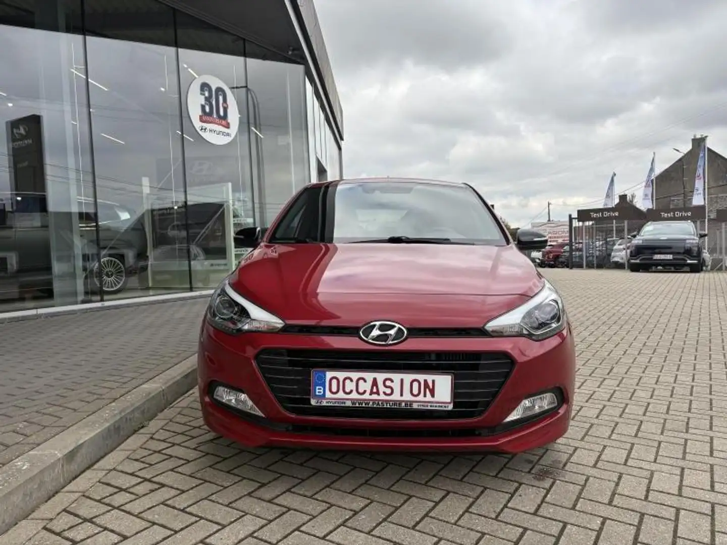Hyundai i20 Twist Techno Pack Rouge - 2