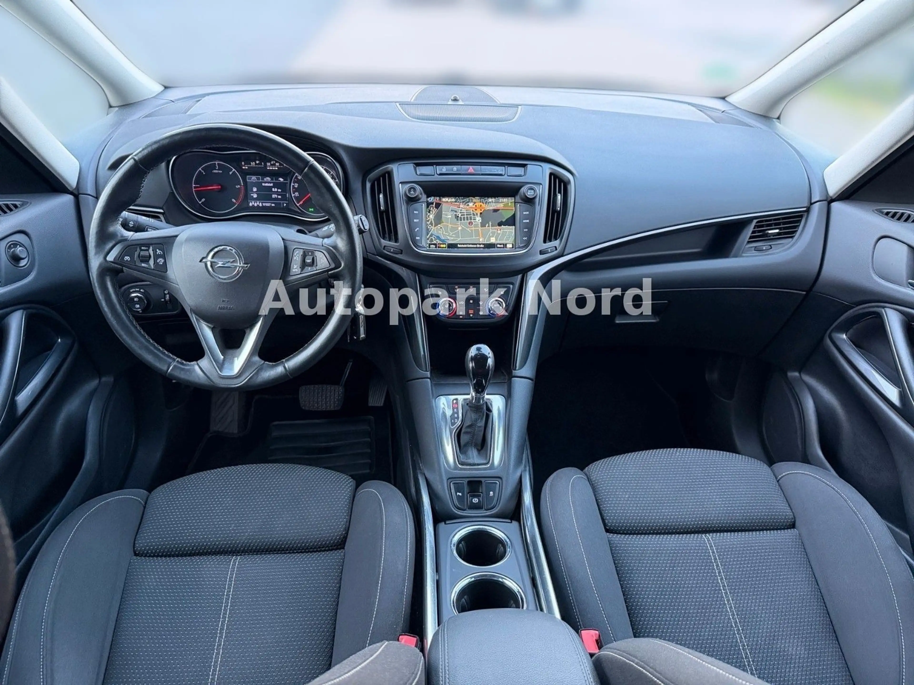 Opel Zafira Tourer 2.0 CDTI Innovation/AHK/7-SITZER — photo 9