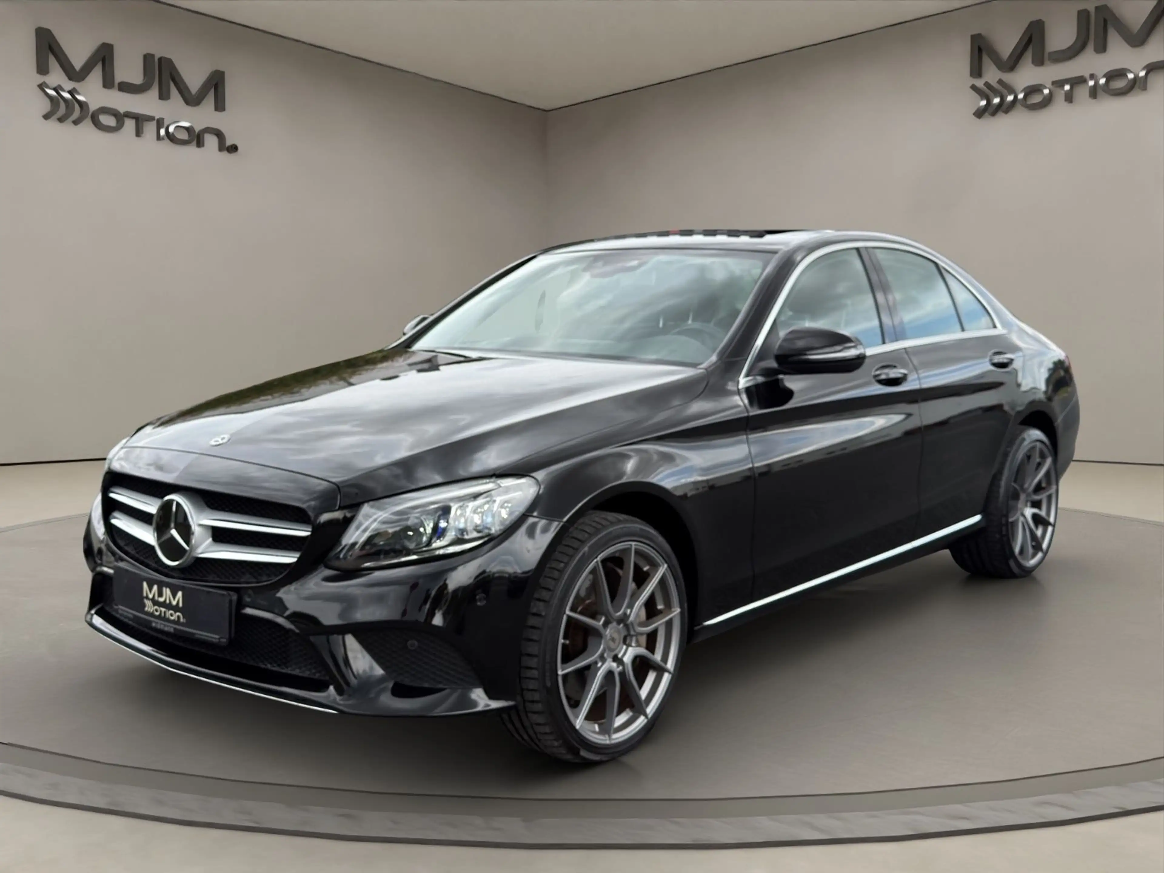 Mercedes-Benz C 400 4Matic Navi Kamera Scheckheft Garantie — photo 2