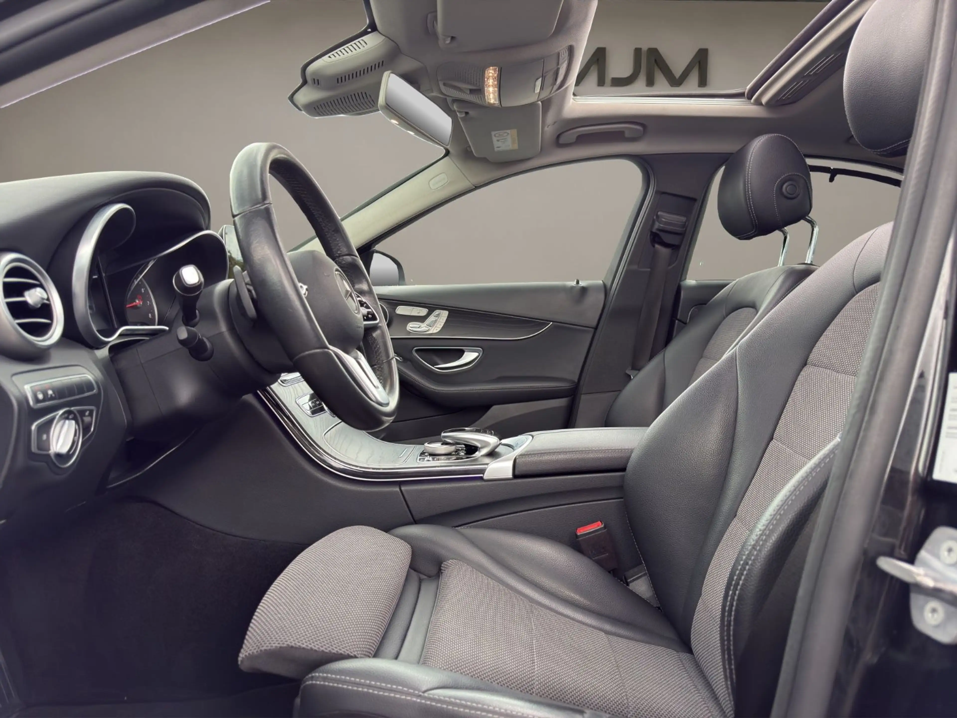 Mercedes-Benz C 400 4Matic Navi Kamera Scheckheft Garantie — photo 9