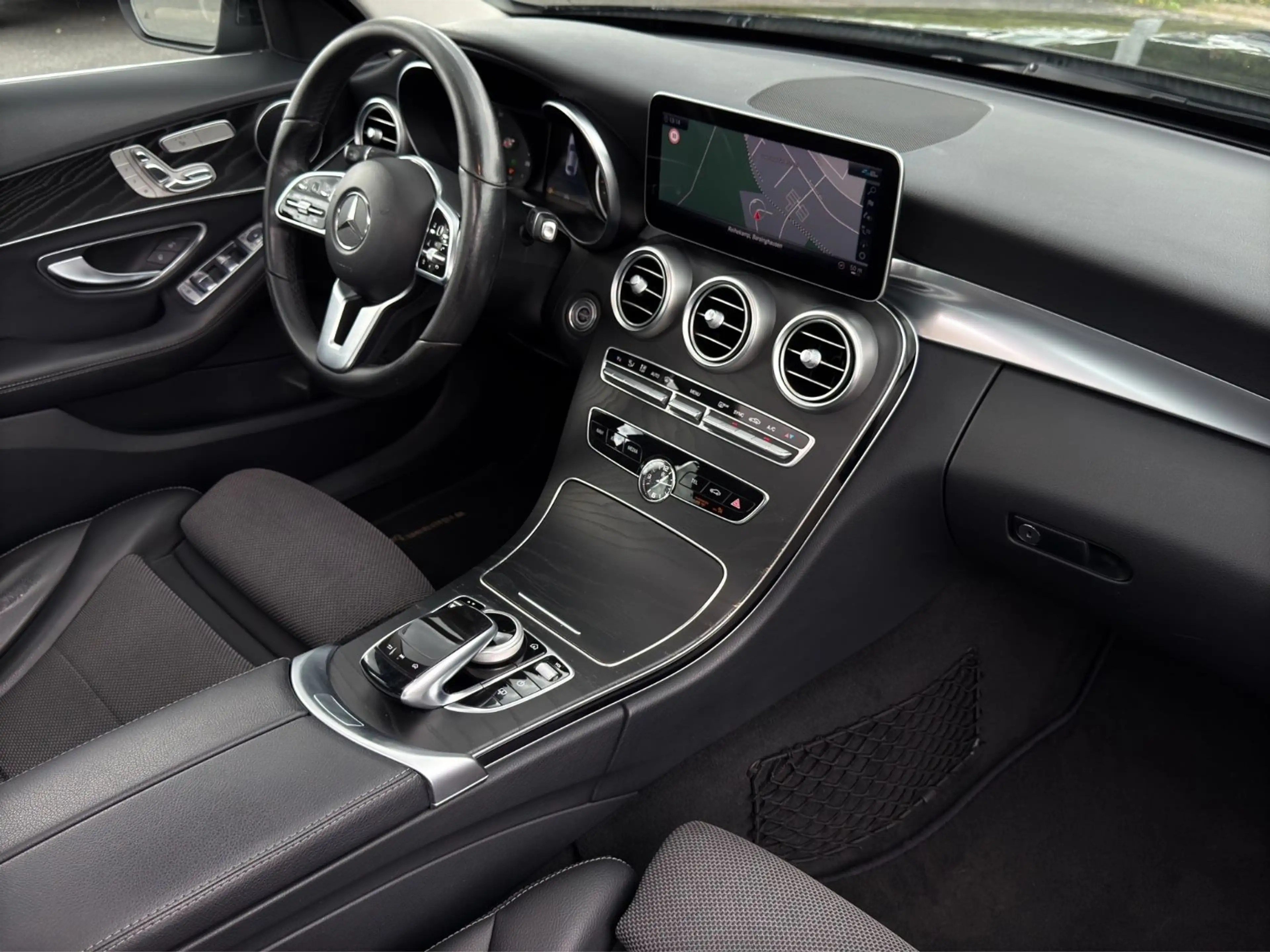 Mercedes-Benz C 400 4Matic Navi Kamera Scheckheft Garantie — photo 15