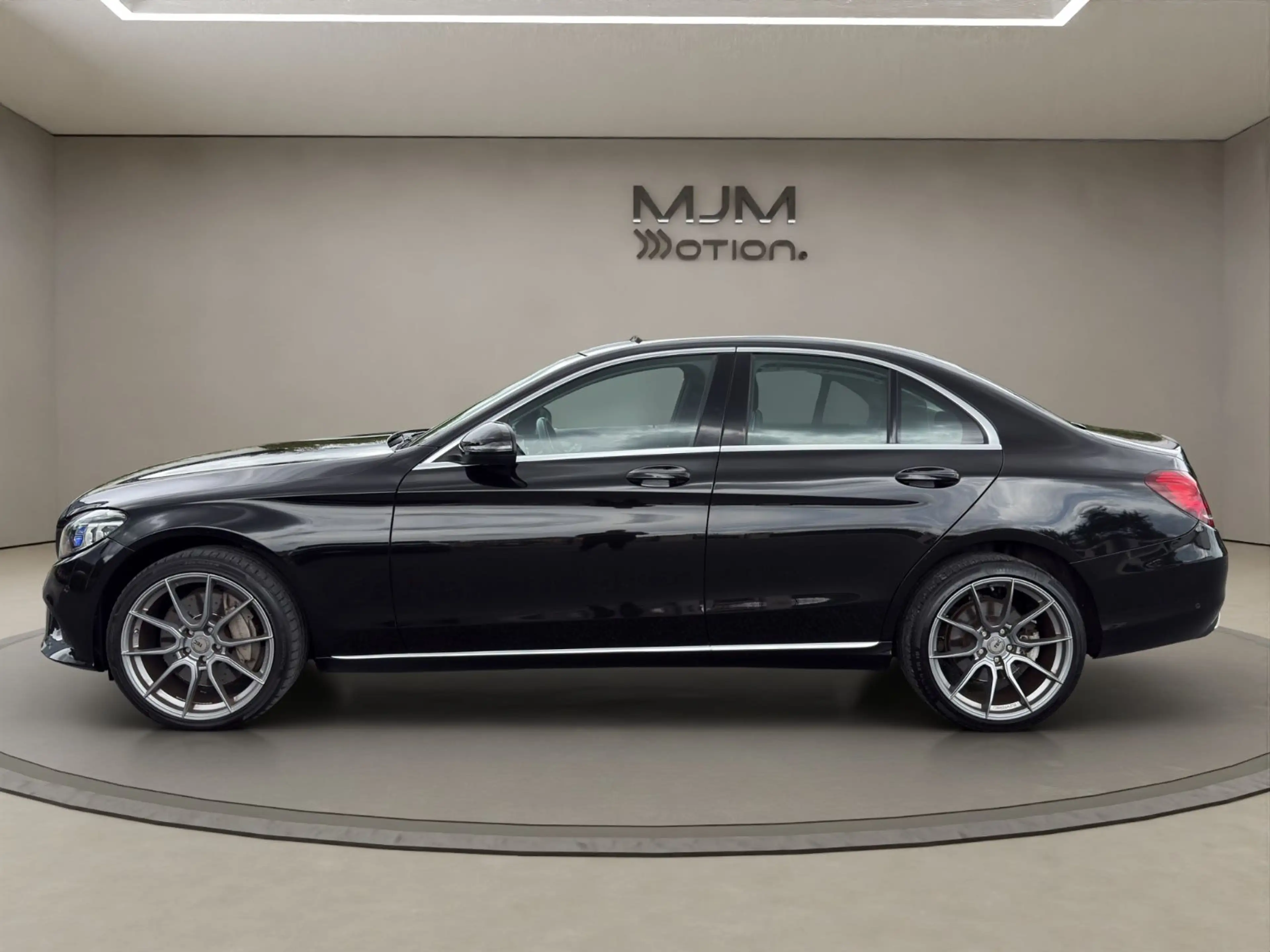 Mercedes-Benz C 400 4Matic Navi Kamera Scheckheft Garantie — photo 5