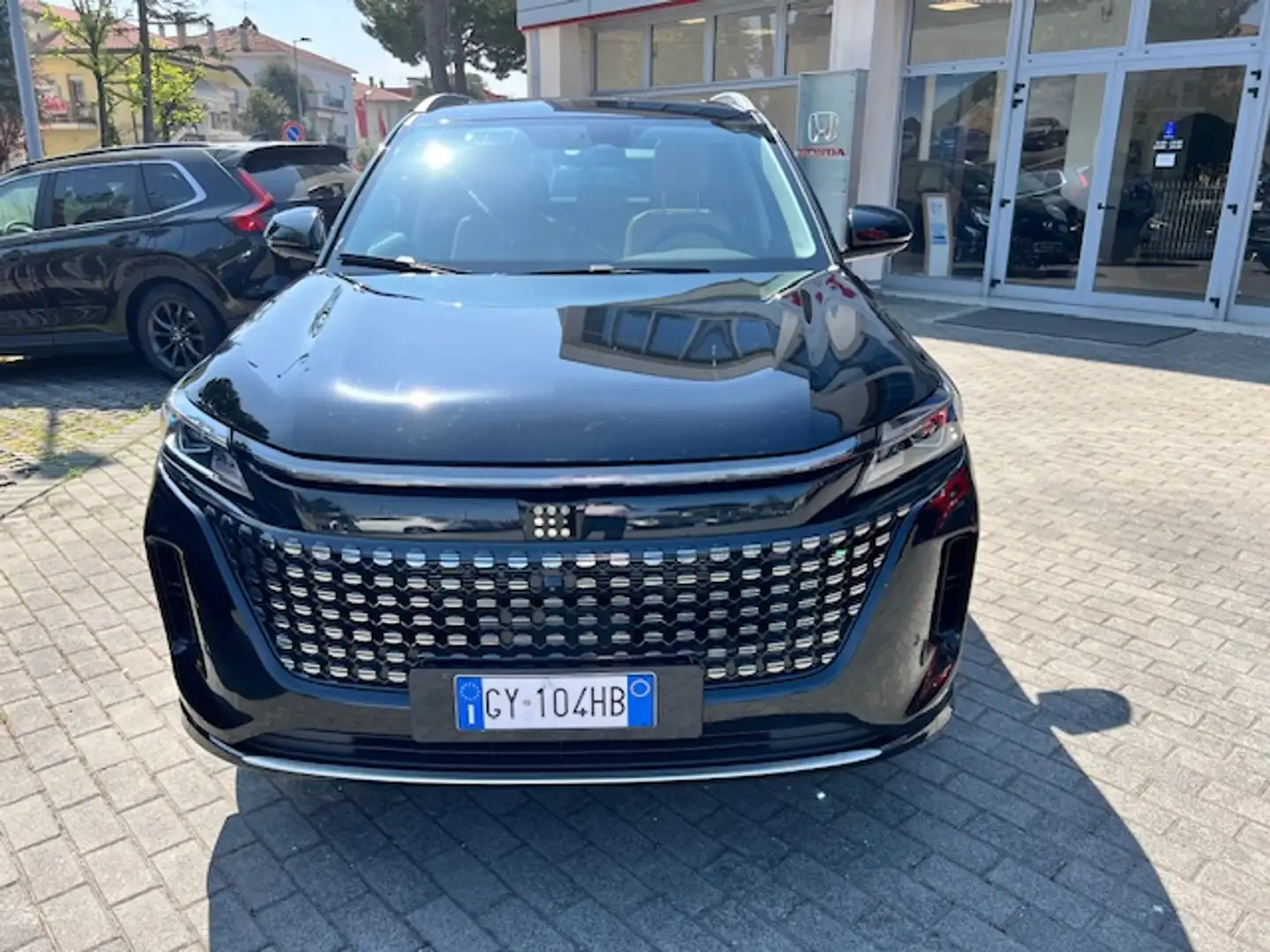 DFSK E5 1.5 phev 7 posti Schwarz - 2