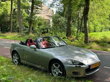 S 2000 2.0i