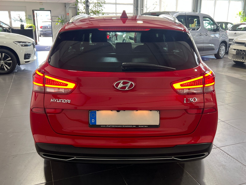 Hyundai i30 1.0 TGDI cw **Navi*Kamera*SHZ*Spur*Temp** — photo 4