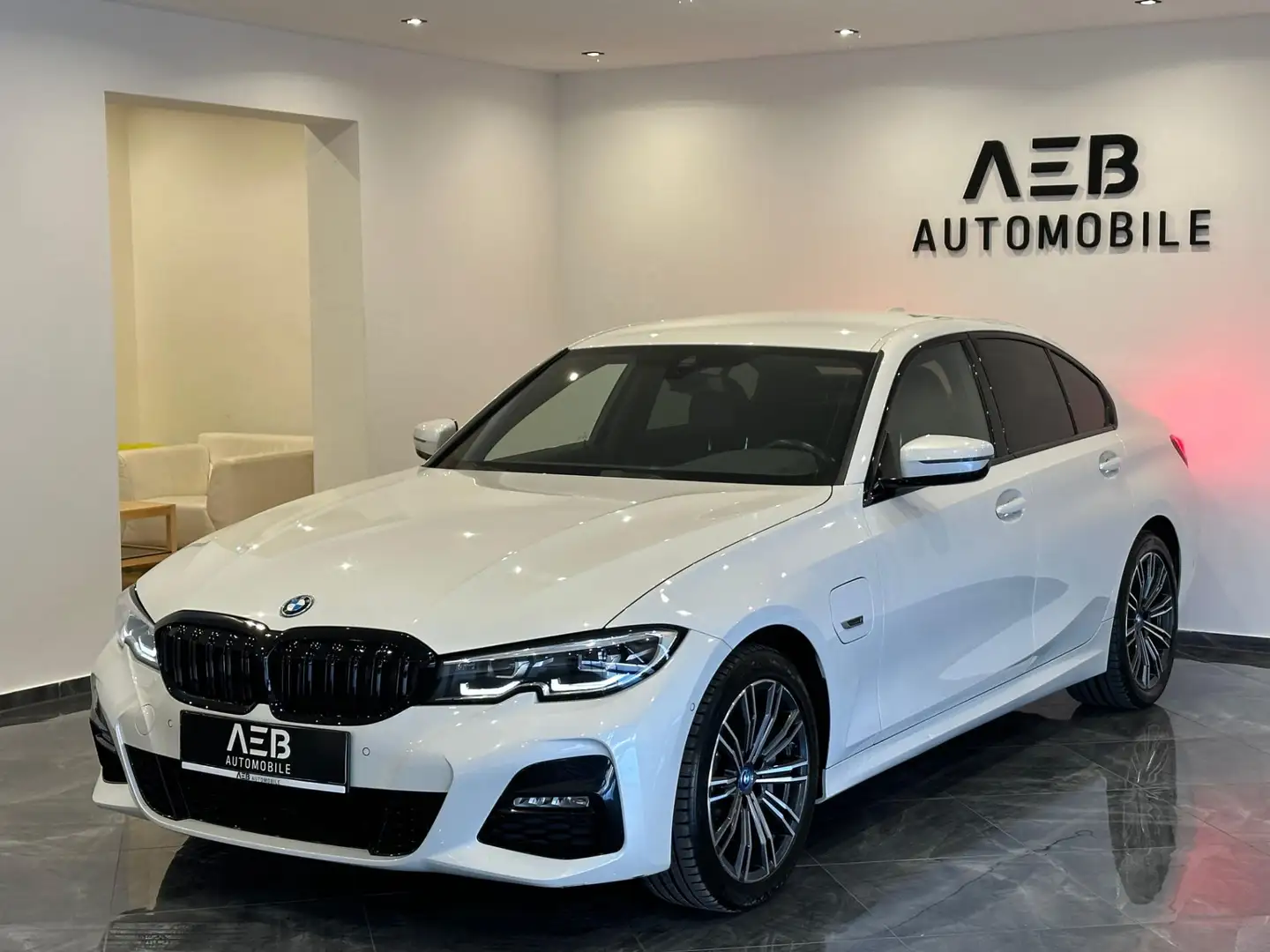 BMW 330 330e M Sport**M-Technic**SHADOW-LINE**Ambiente**S Wit - 1