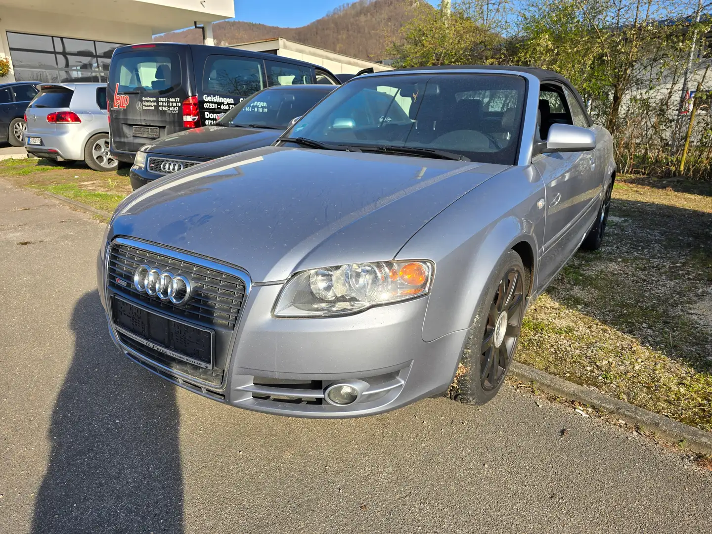 Audi A4 2.0 TDI Grau - 1
