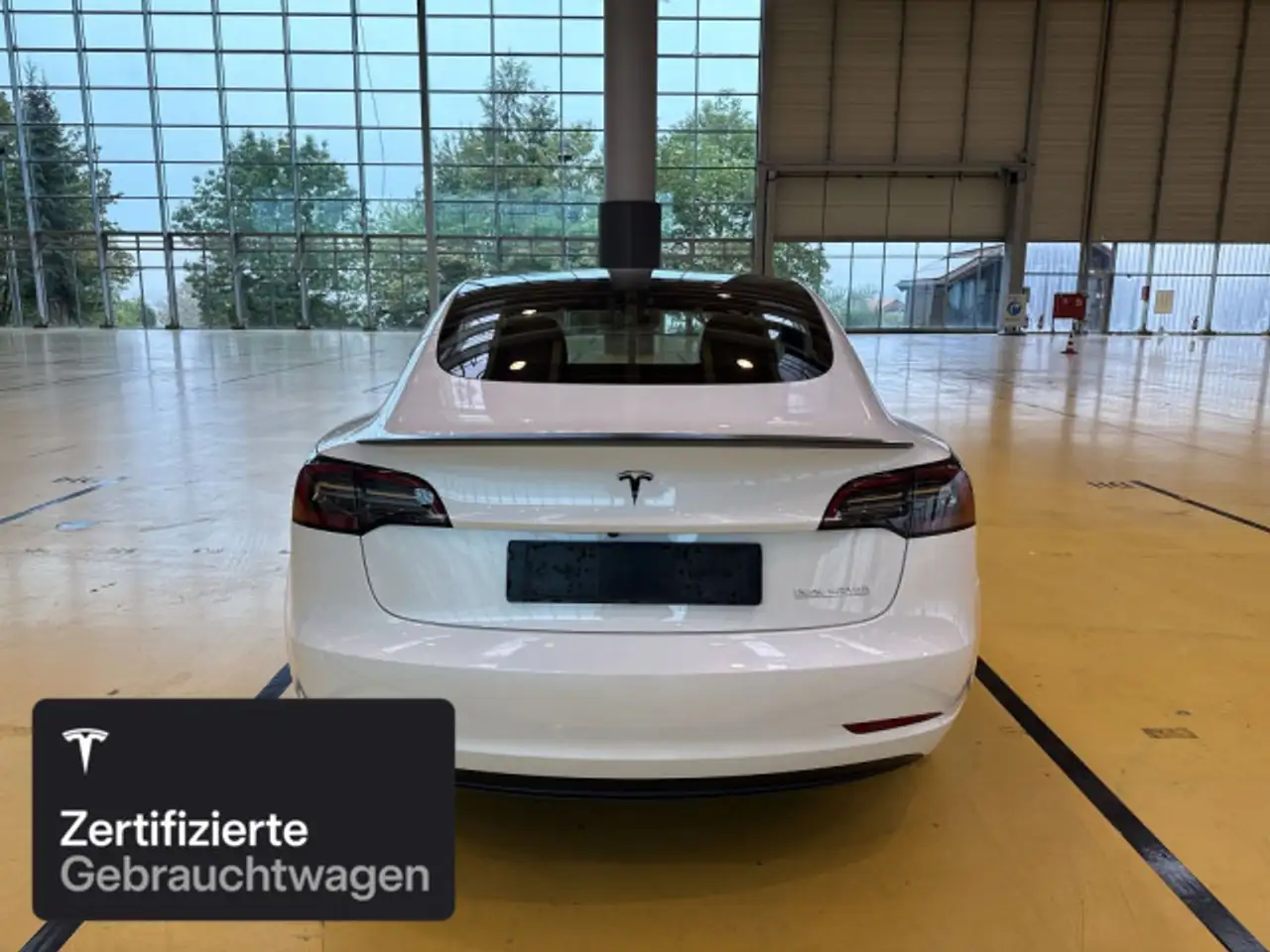 2021 Tesla Model 3 Performance, photograph 6