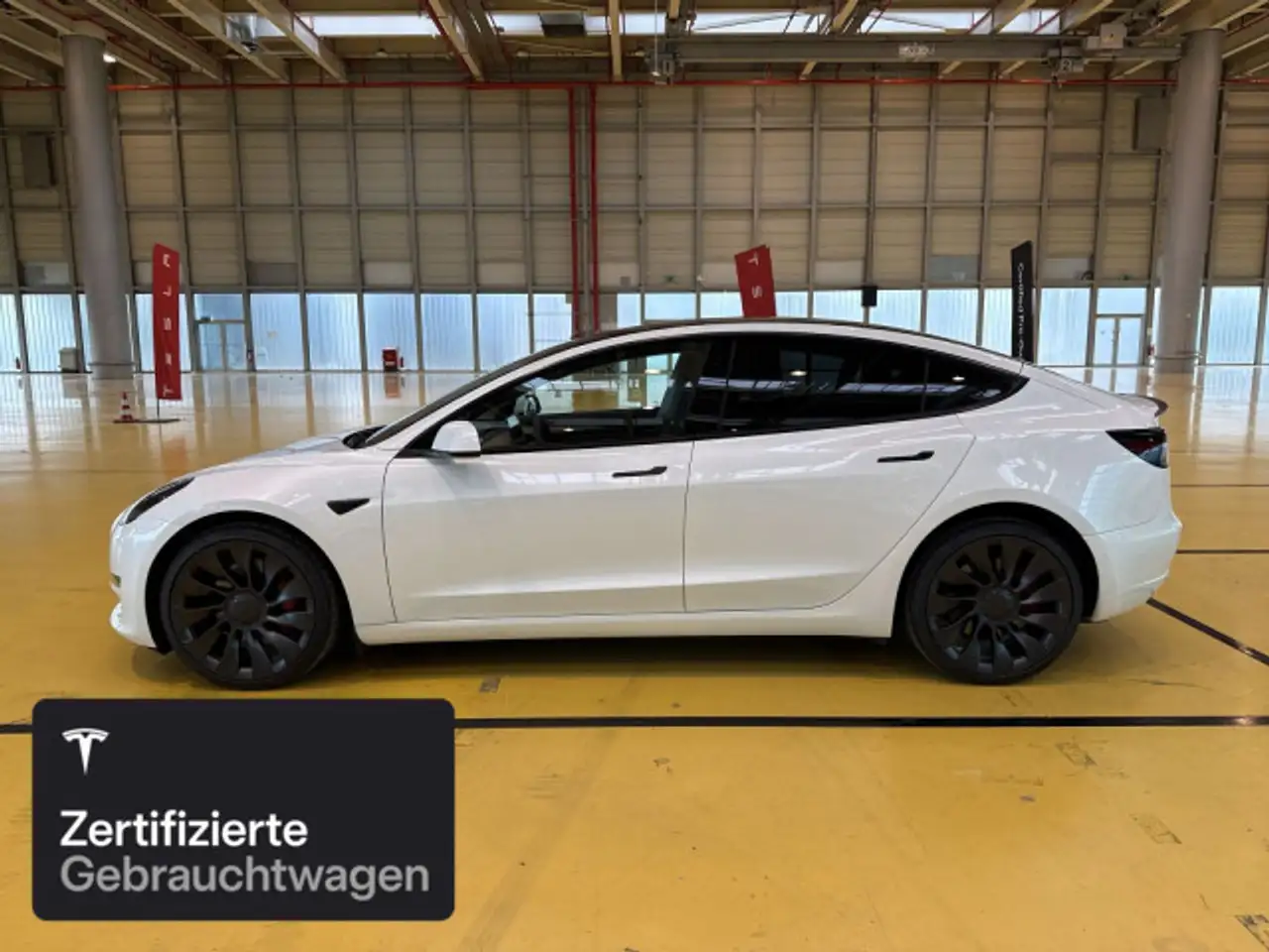 2021 Tesla Model 3 Performance, photograph 4