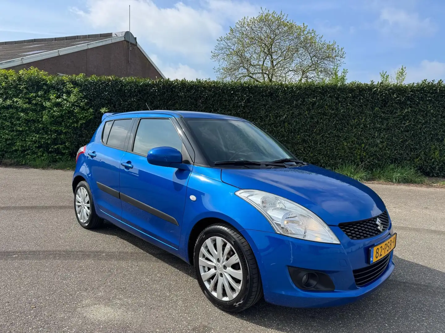 Suzuki Swift 1.2 Exclusive AUTOMAAT - APK 3/2026 - AIRCO Azul - 1