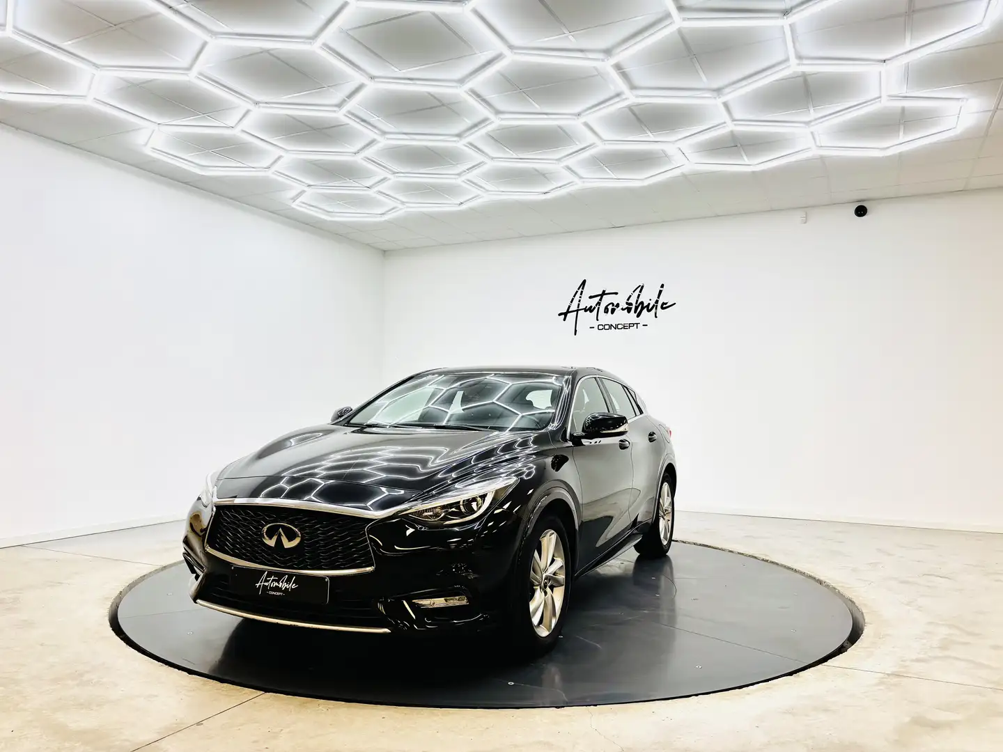 Infiniti Q30 ✅1AN GARANTIE✅BOITE AUTO✅LED✅EURO 6b✅ Чёрный - 1