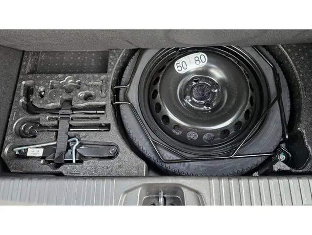 Renault Clio view 22